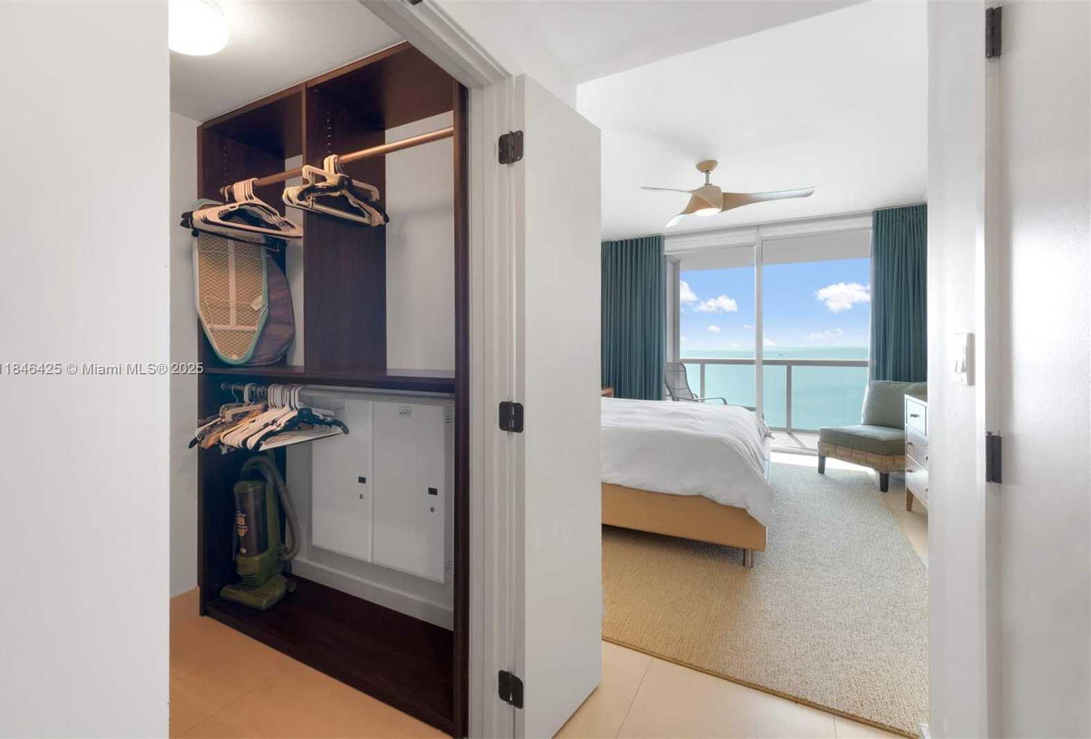 Small Image of 6799 COLLINS AVE #1603, Miami Beach Number 14