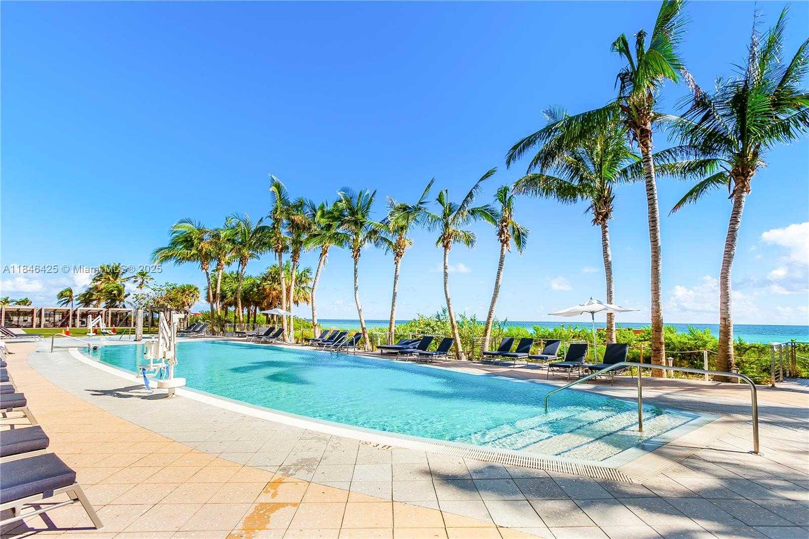Small Image of 6799 COLLINS AVE #1603, Miami Beach Number 31