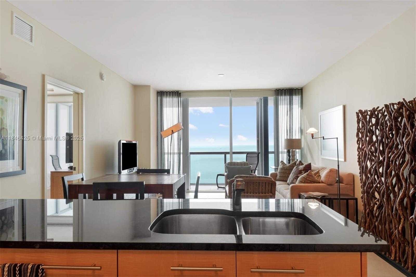 Small Image of 6799 COLLINS AVE #1603, Miami Beach Number 9