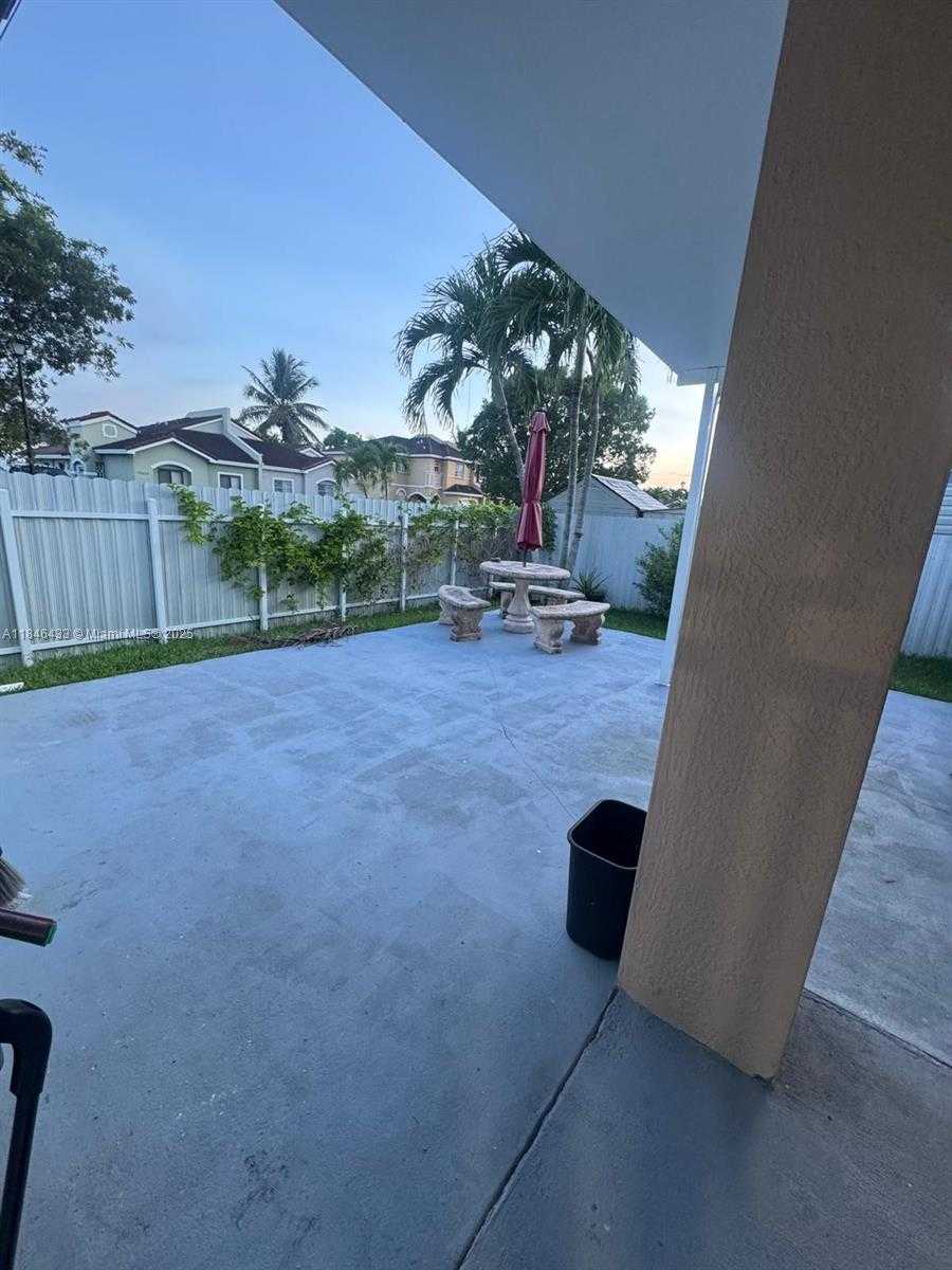 Small Image of 26328 SOUTH WEST 135TH PL, Homestead Number 12