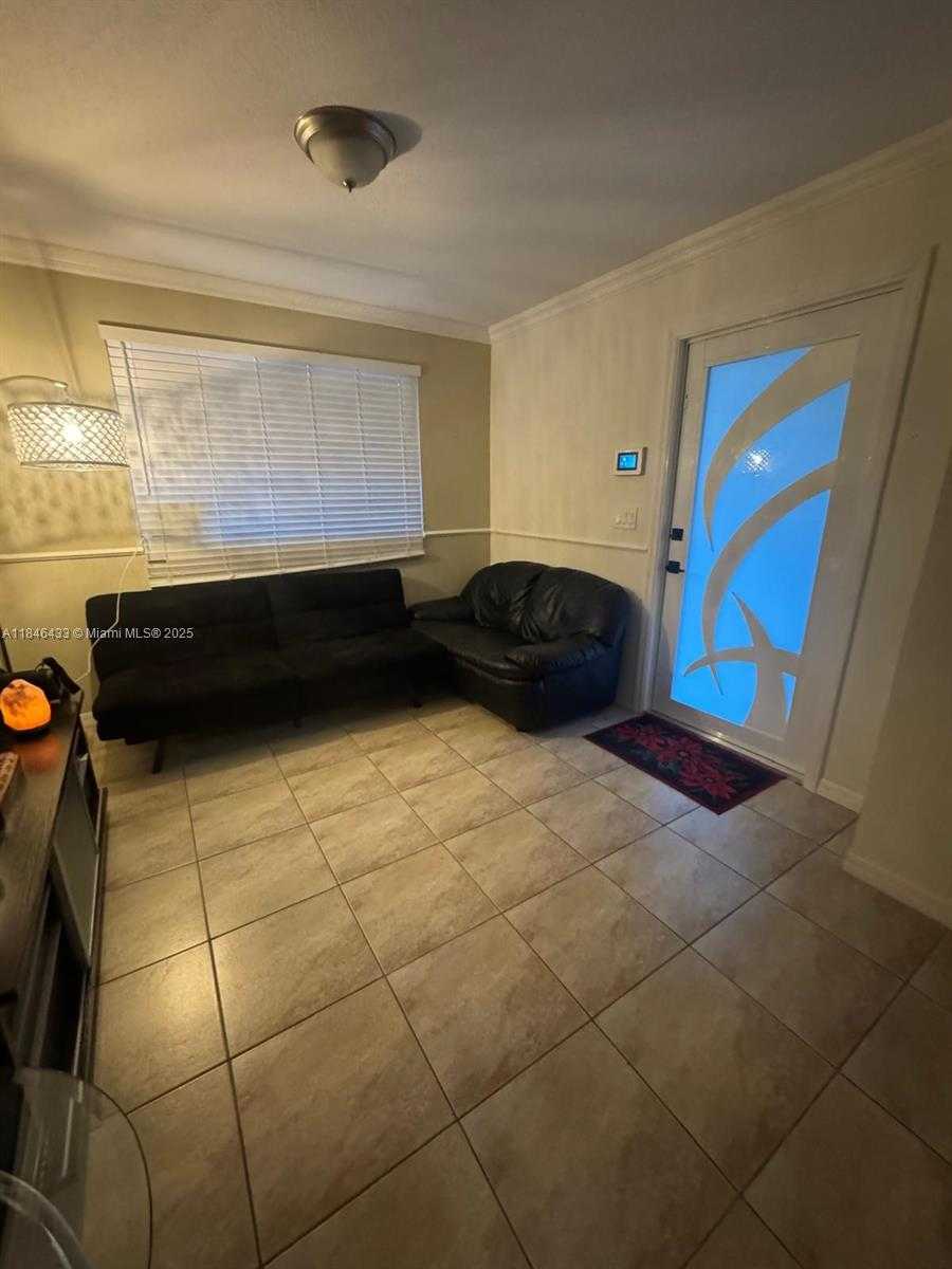 Small Image of 26328 SOUTH WEST 135TH PL, Homestead Number 2