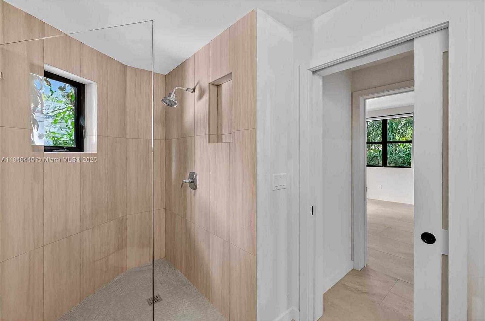 Small Image of 2315 SWANSON AVE, Coconut Grove Number 10