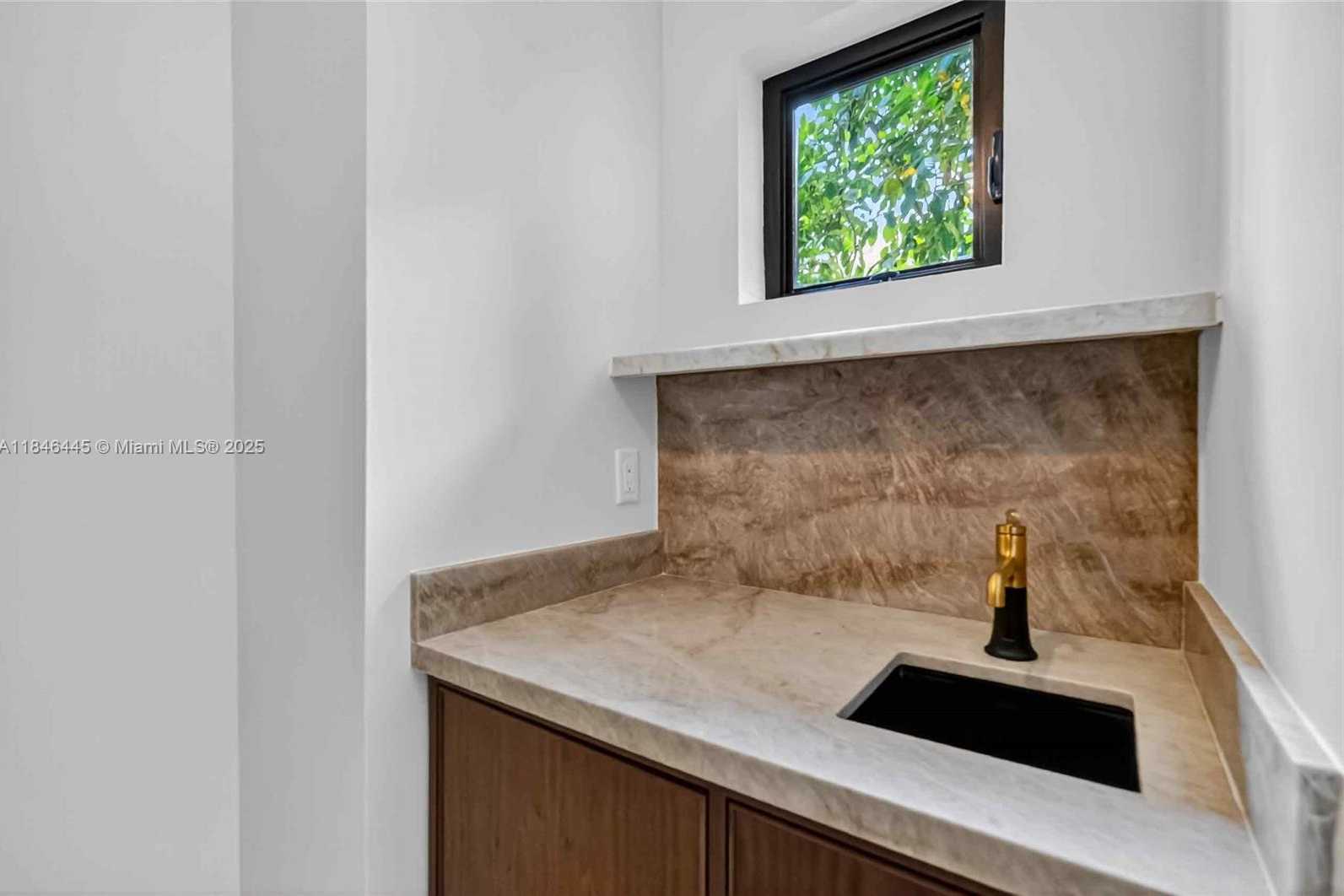 Small Image of 2315 SWANSON AVE, Coconut Grove Number 13