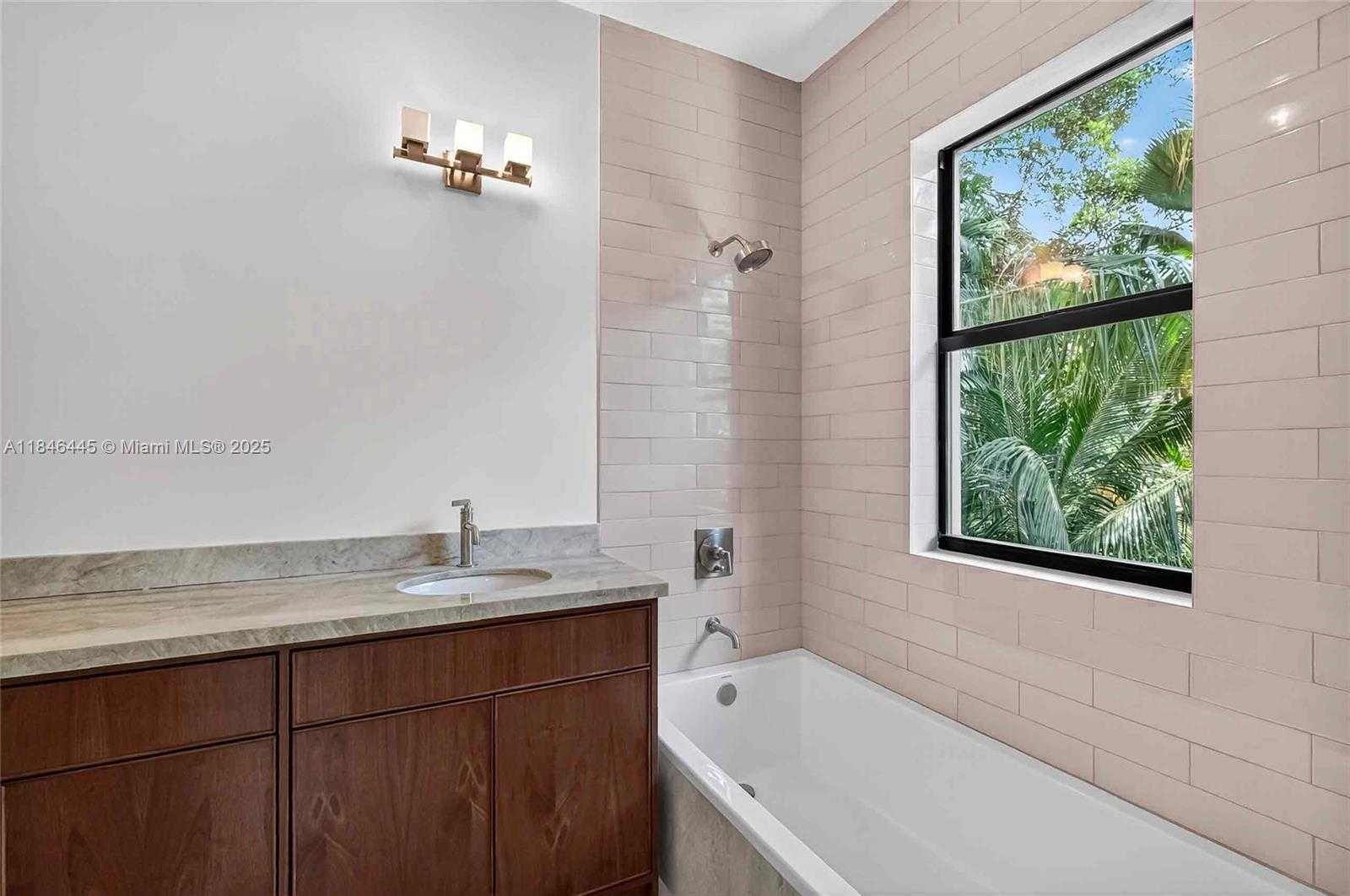 Small Image of 2315 SWANSON AVE, Coconut Grove Number 18