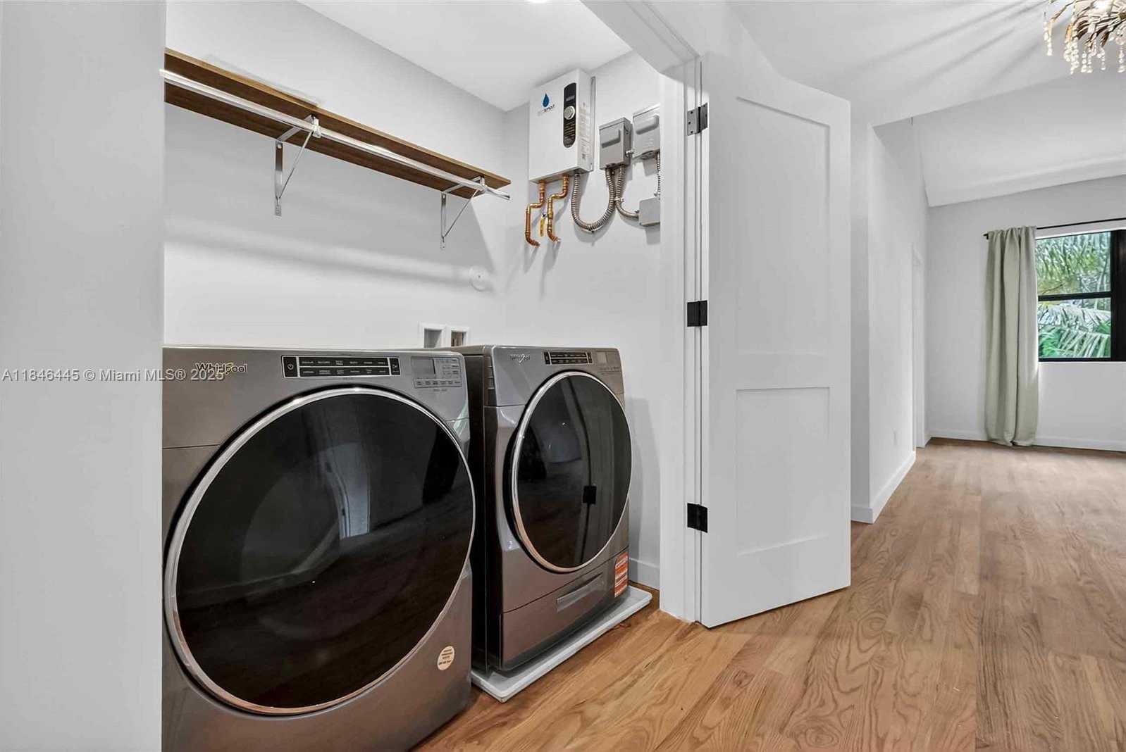 Small Image of 2315 SWANSON AVE, Coconut Grove Number 24