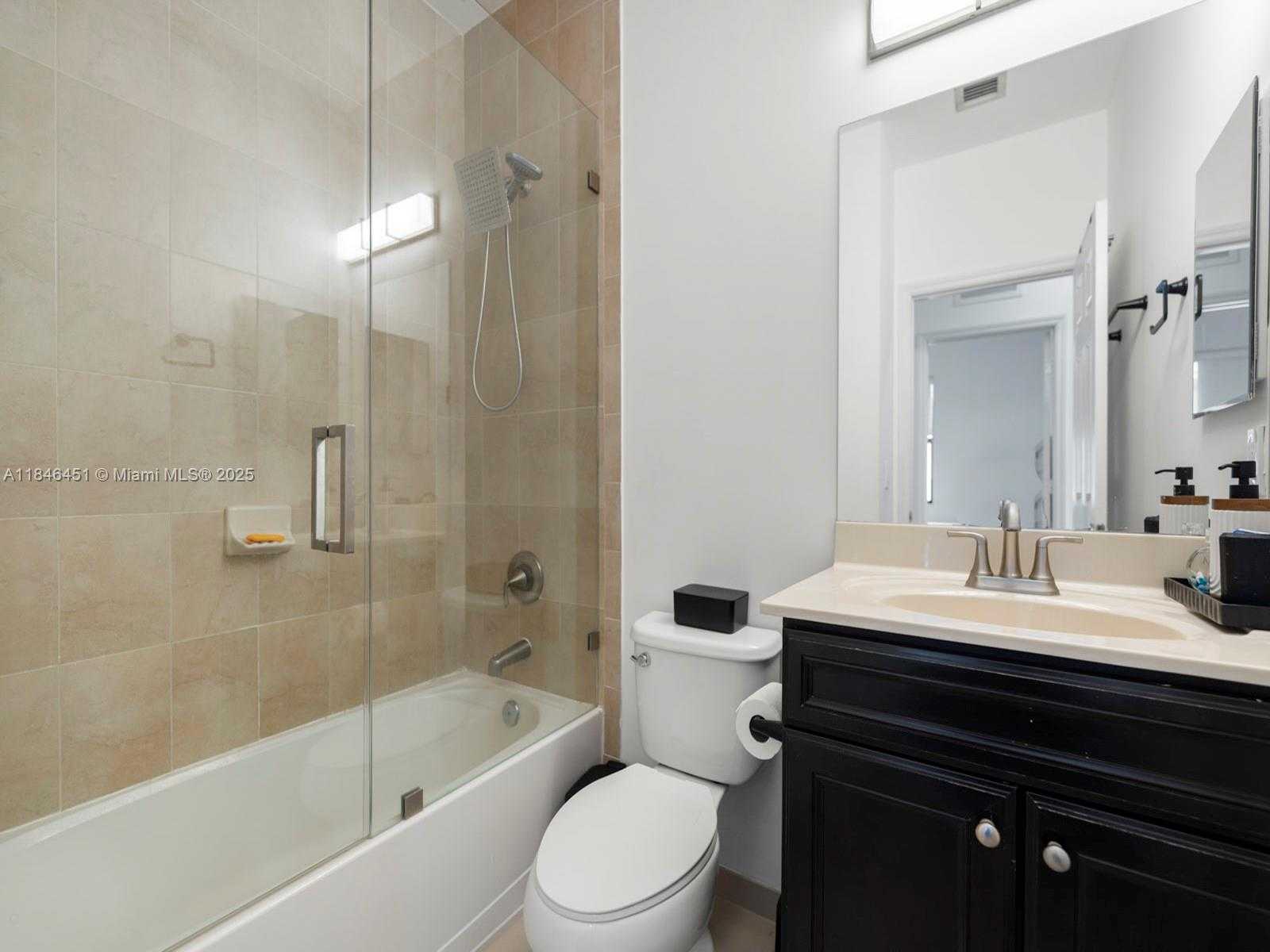 Small Image of 8781 NORTH WEST 98TH CT #8781, Doral Number 29