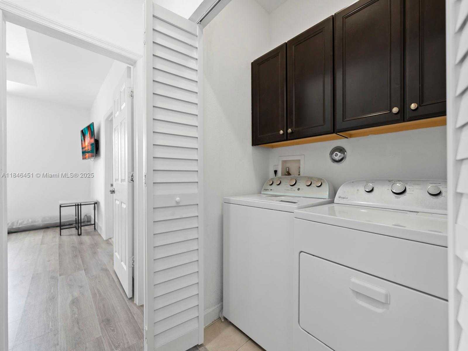Small Image of 8781 NORTH WEST 98TH CT #8781, Doral Number 30