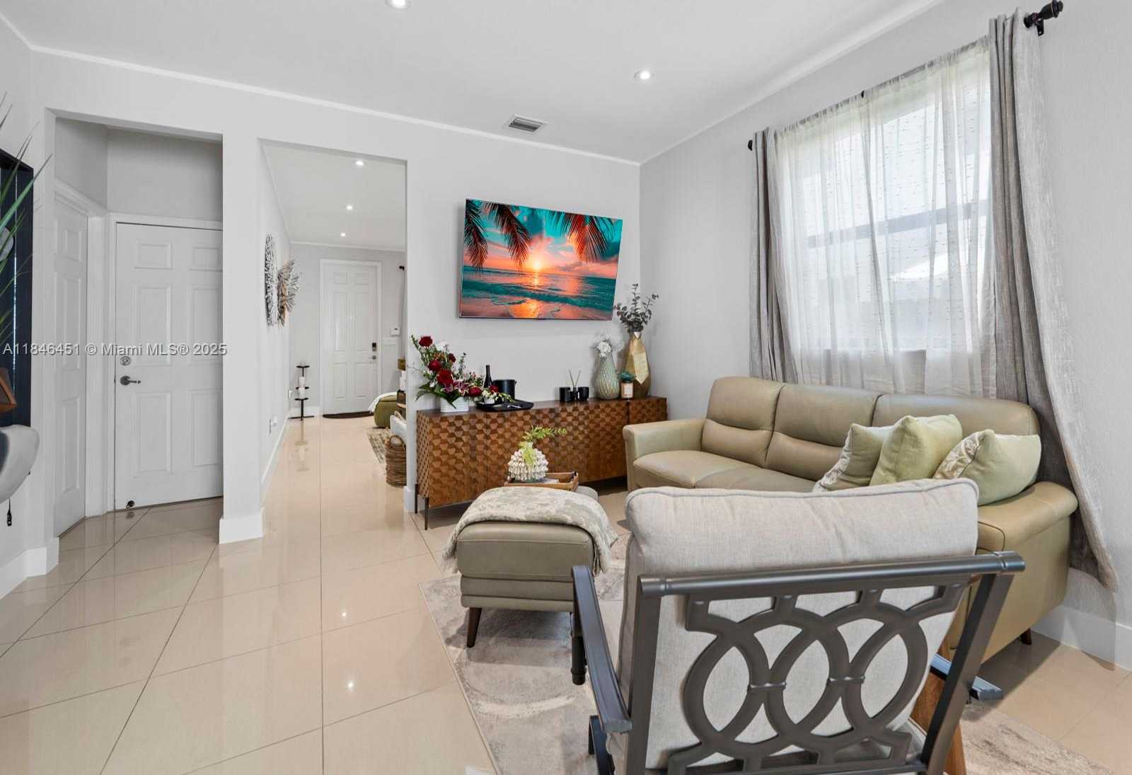 Small Image of 8781 NORTH WEST 98TH CT #8781, Doral Number 5