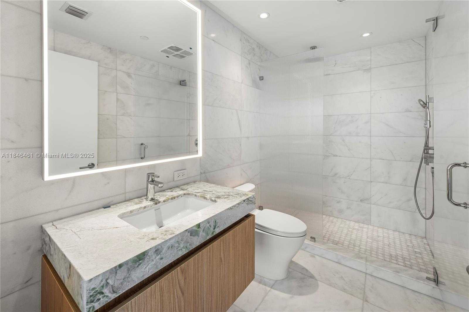 Small Image of 500 ALTON RD #1608, Miami Beach Number 18