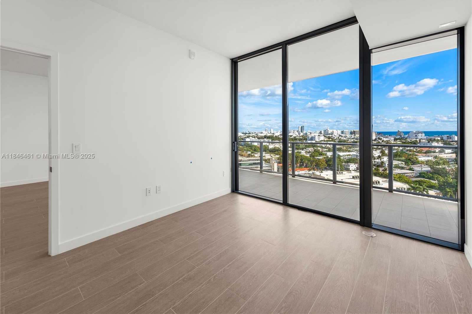 Small Image of 500 ALTON RD #1608, Miami Beach Number 19