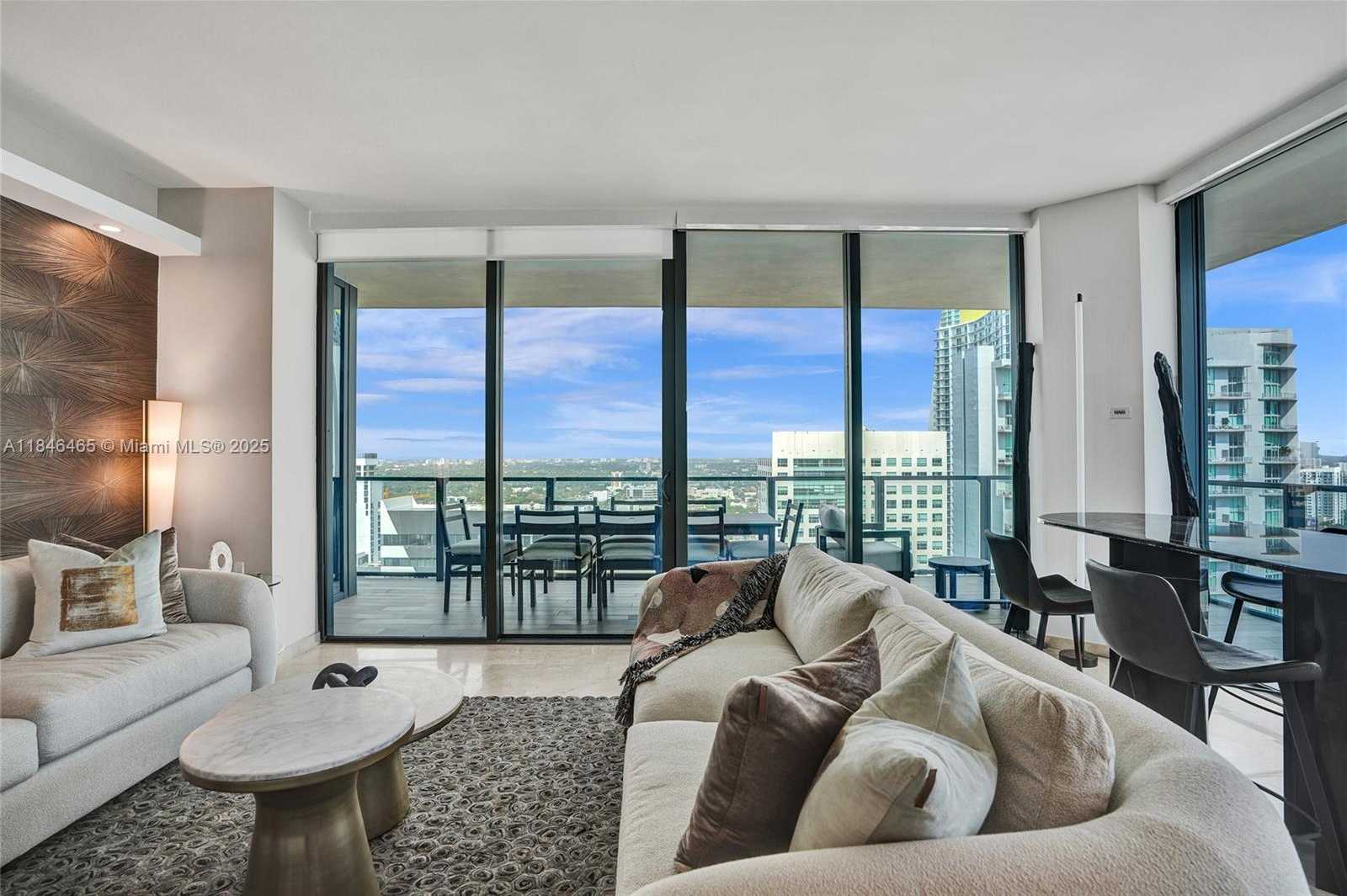 Small Image of 88 SOUTH WEST 7TH ST #2412, Miami Number 12