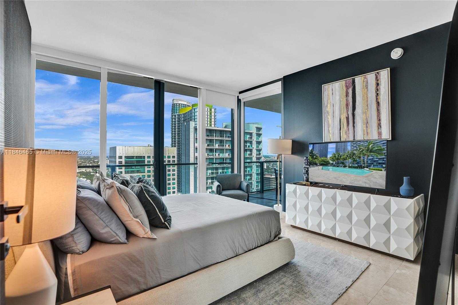Small Image of 88 SOUTH WEST 7TH ST #2412, Miami Number 25