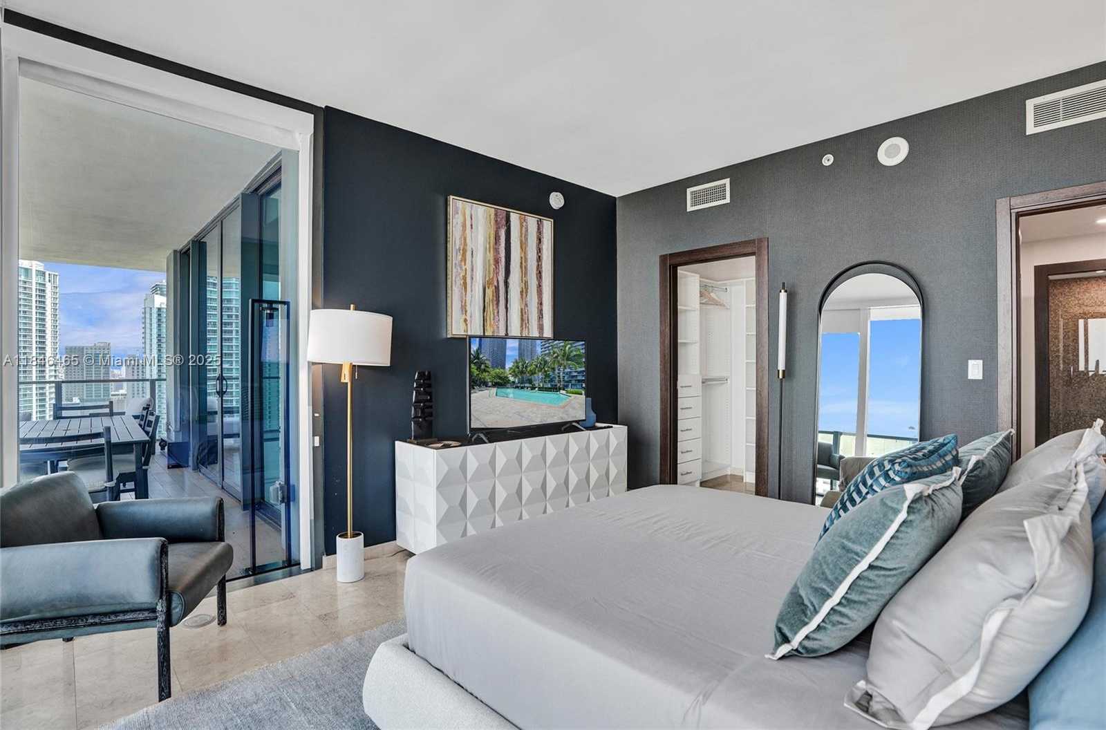 Small Image of 88 SOUTH WEST 7TH ST #2412, Miami Number 28