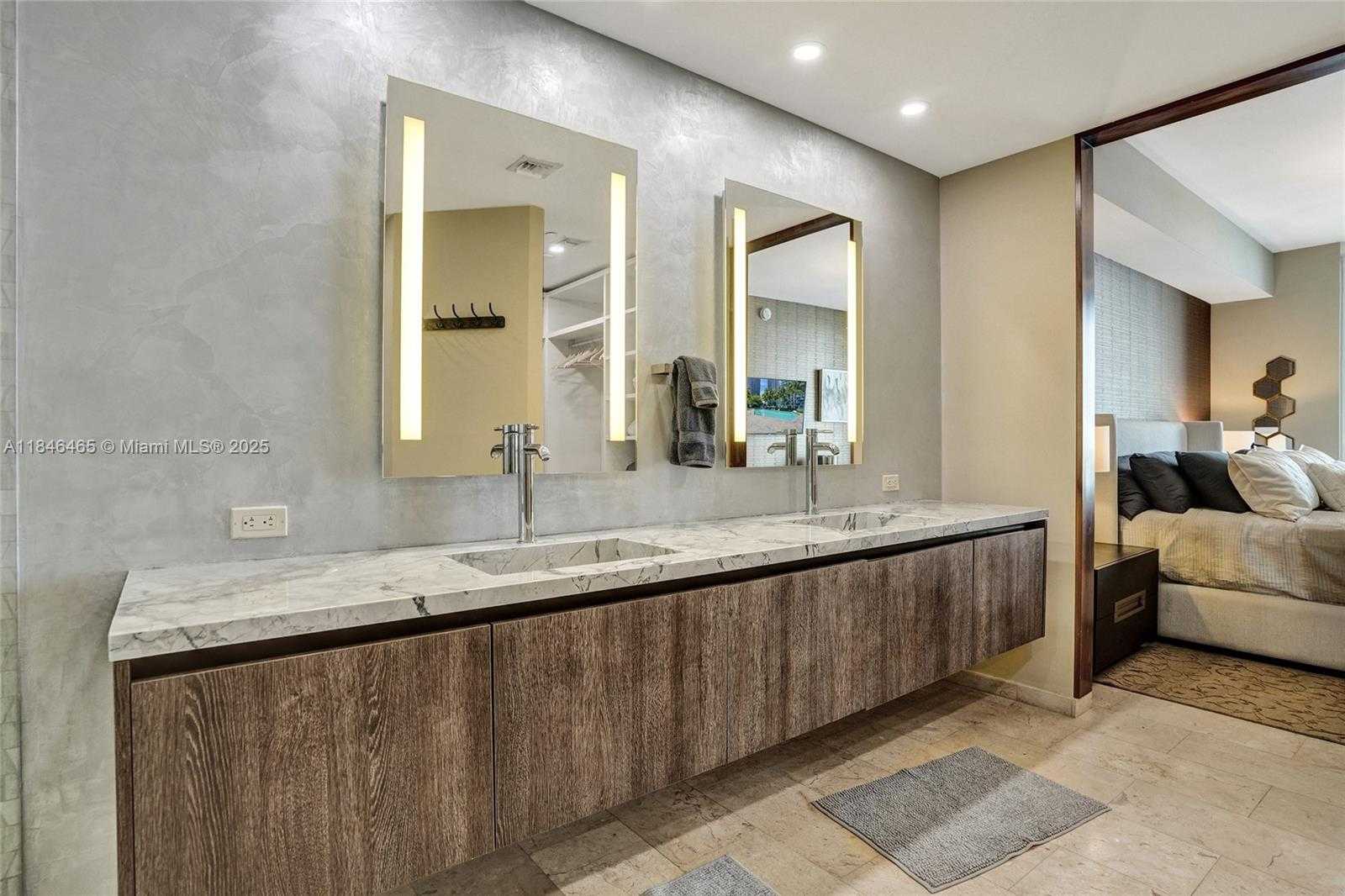 Small Image of 88 SOUTH WEST 7TH ST #2412, Miami Number 39
