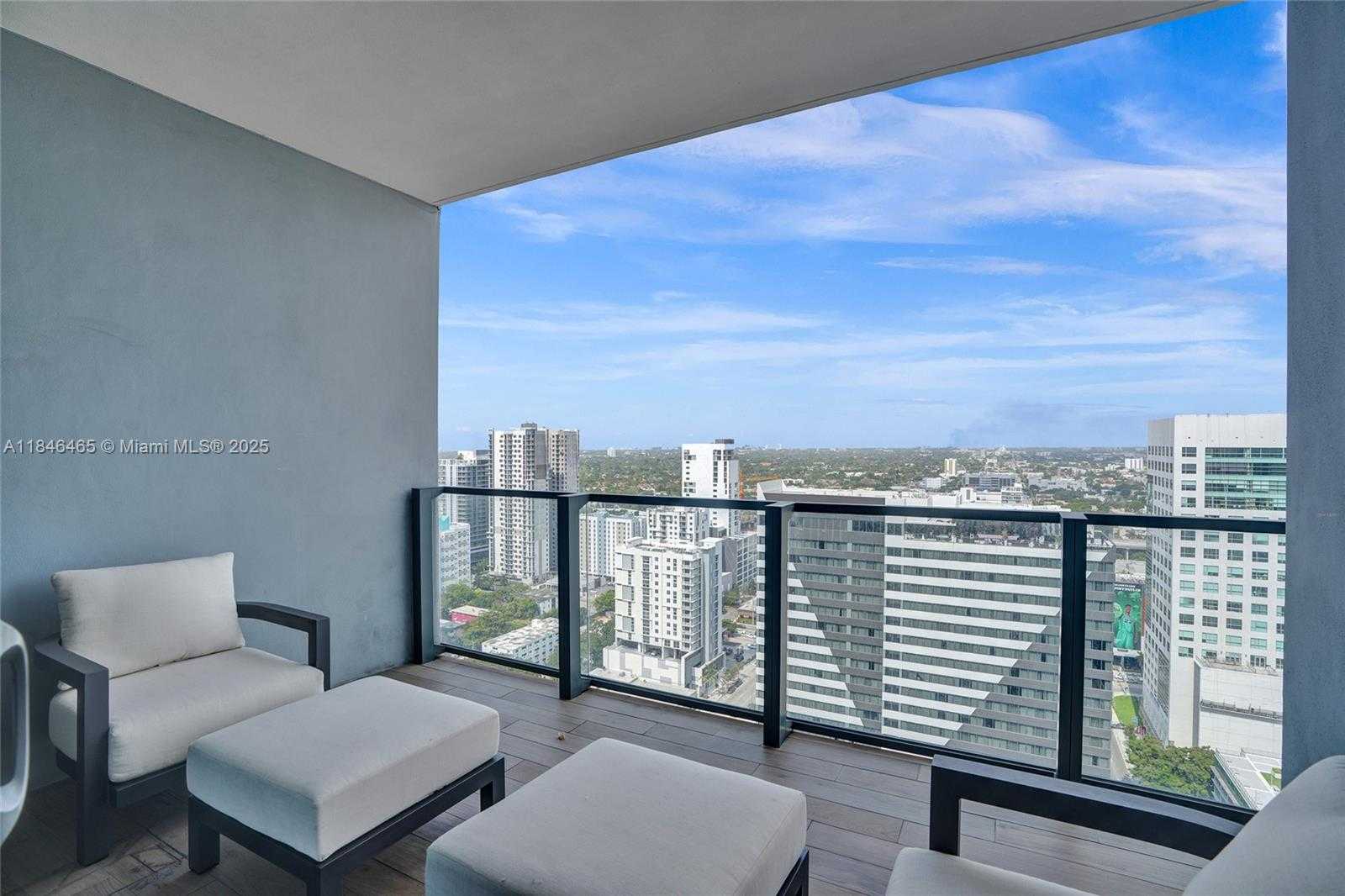 Small Image of 88 SOUTH WEST 7TH ST #2412, Miami Number 46