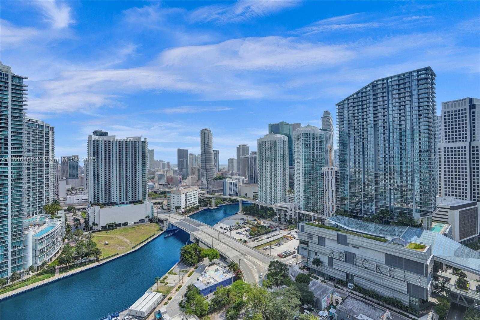 Small Image of 88 SOUTH WEST 7TH ST #2412, Miami Number 51