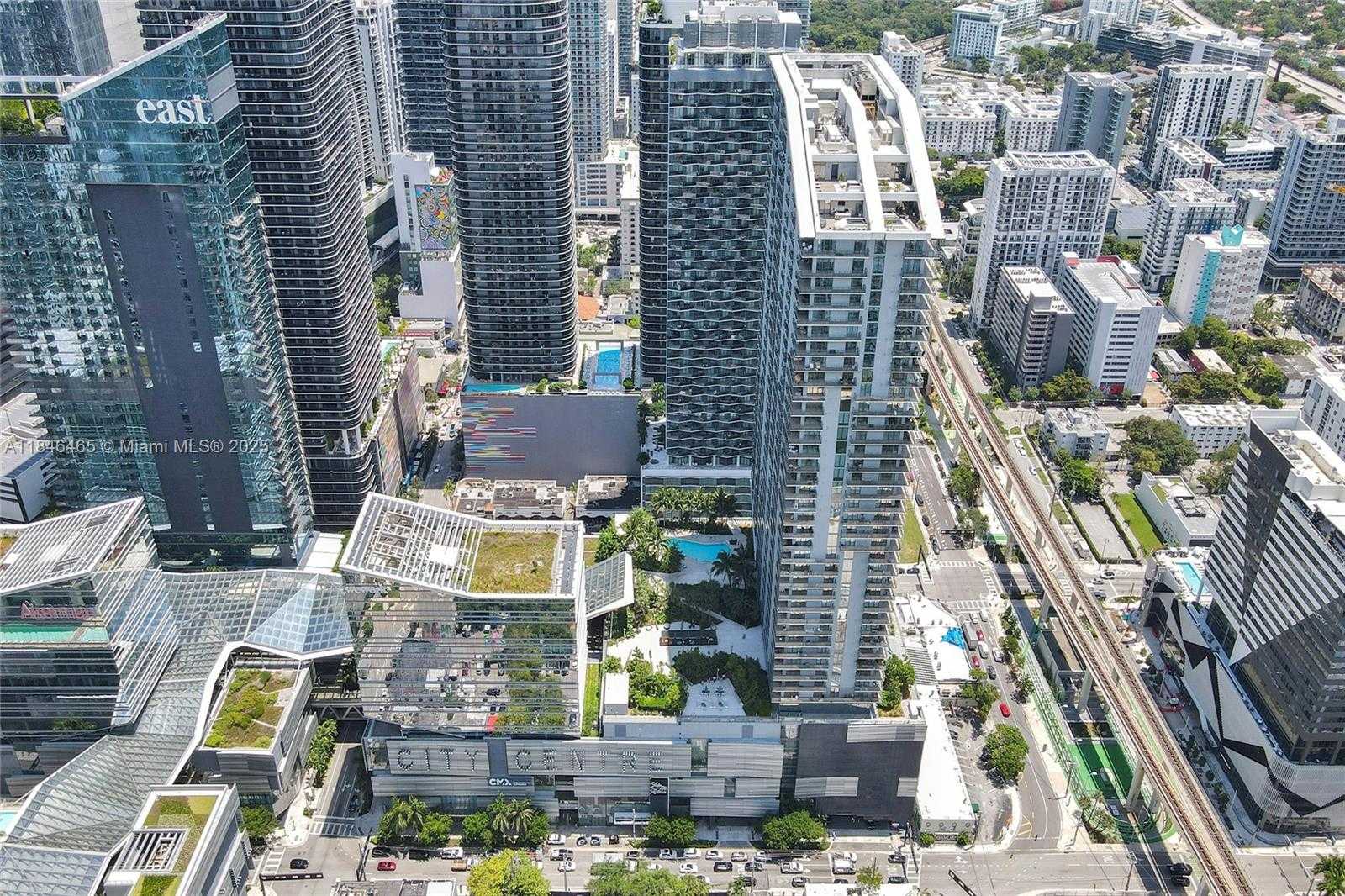 Small Image of 88 SOUTH WEST 7TH ST #2412, Miami Number 63