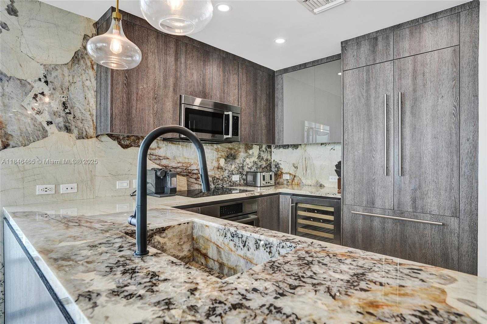 Small Image of 88 SOUTH WEST 7TH ST #2412, Miami Number 7