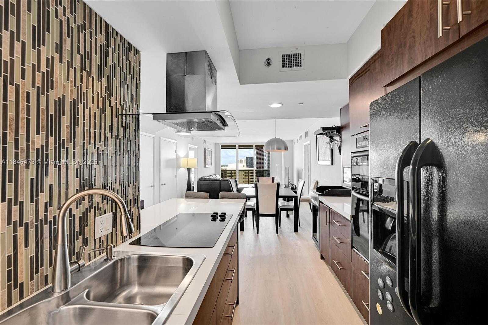 Small Image of 1850 SOUTH OCEAN DR #1907, Hallandale Beach Number 13