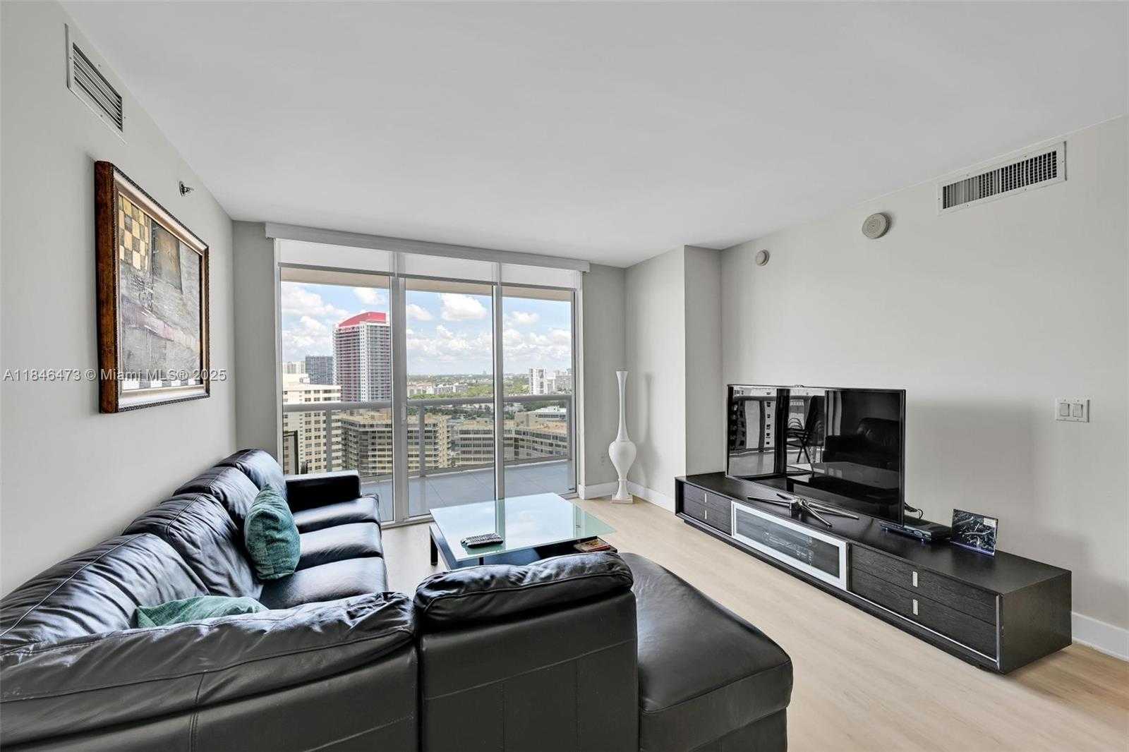 Small Image of 1850 SOUTH OCEAN DR #1907, Hallandale Beach Number 2