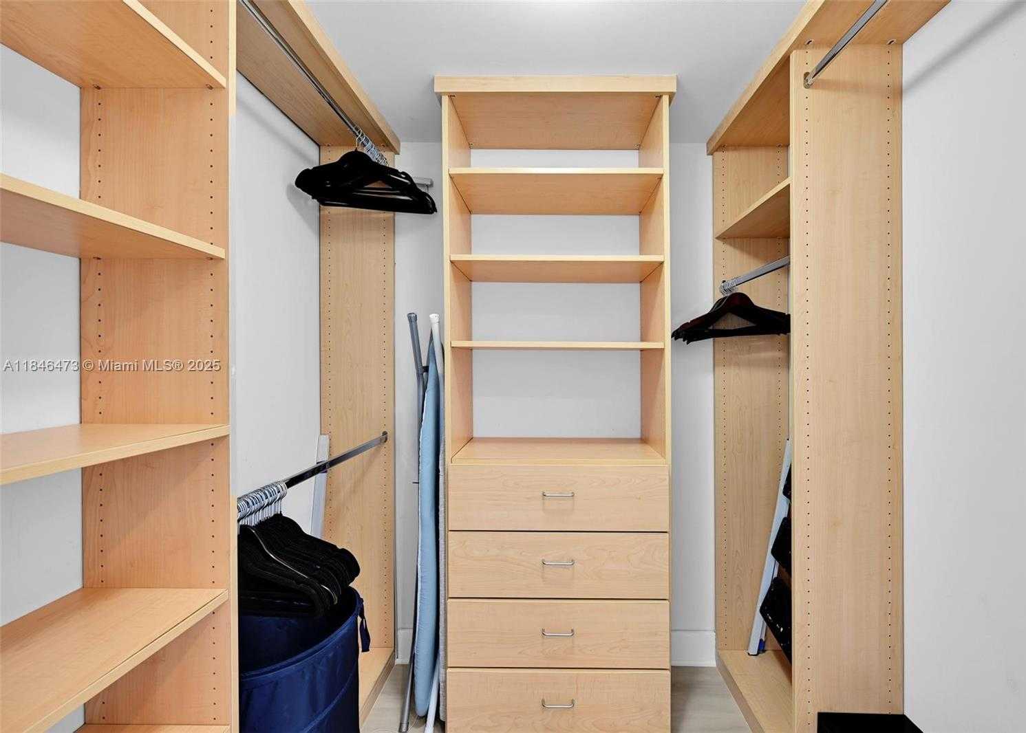 Small Image of 1850 SOUTH OCEAN DR #1907, Hallandale Beach Number 20
