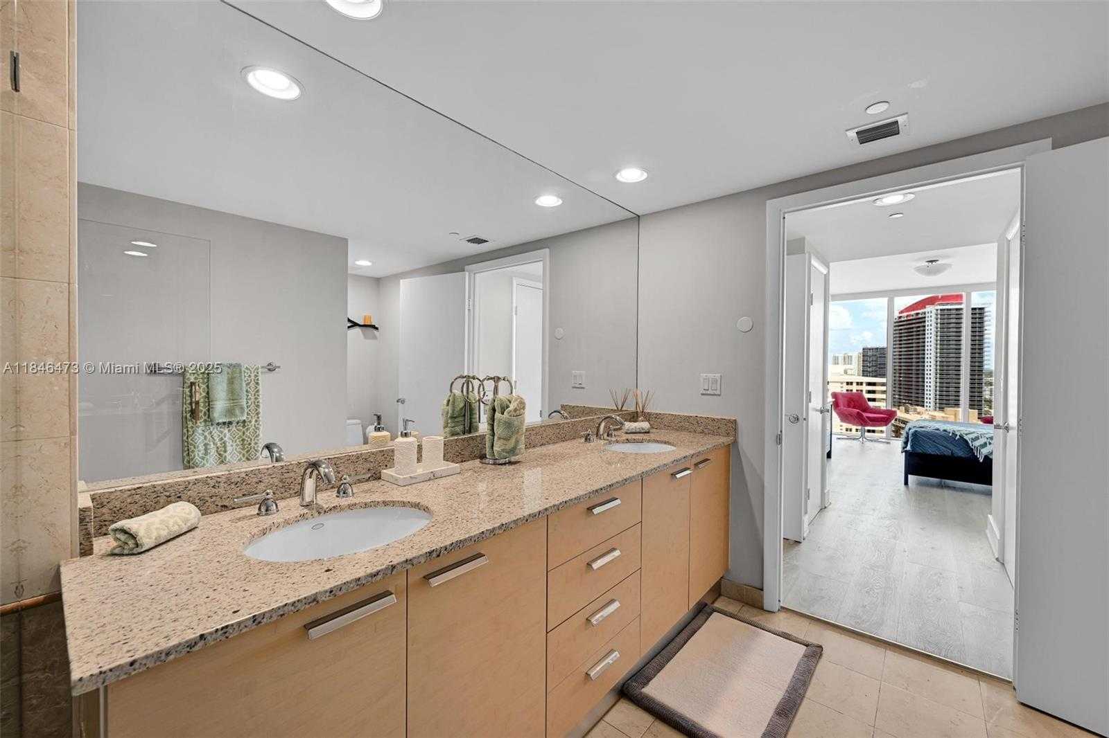 Small Image of 1850 SOUTH OCEAN DR #1907, Hallandale Beach Number 22