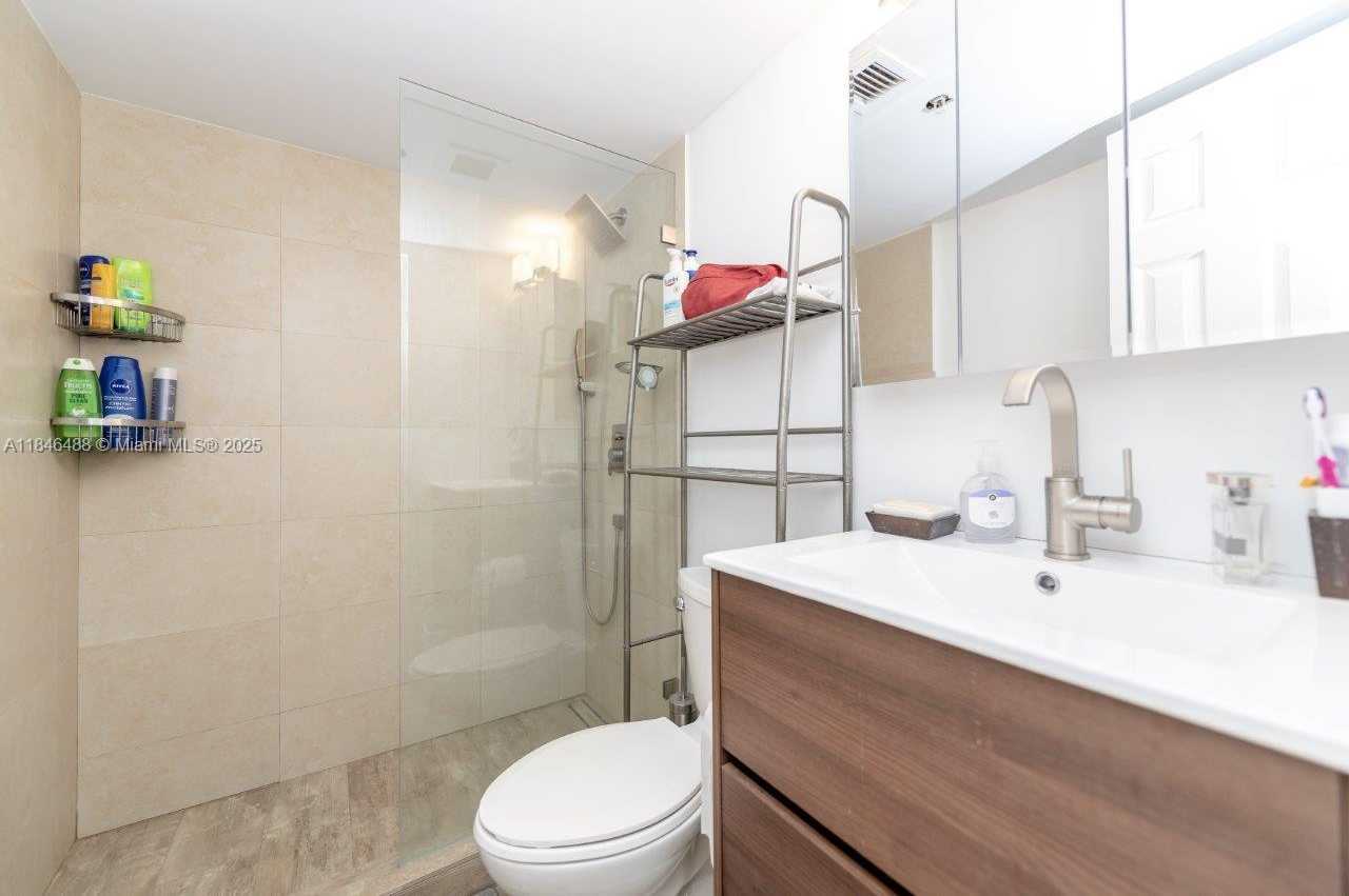 Small Image of 1500 BAY RD #1134S, Miami Beach Number 20