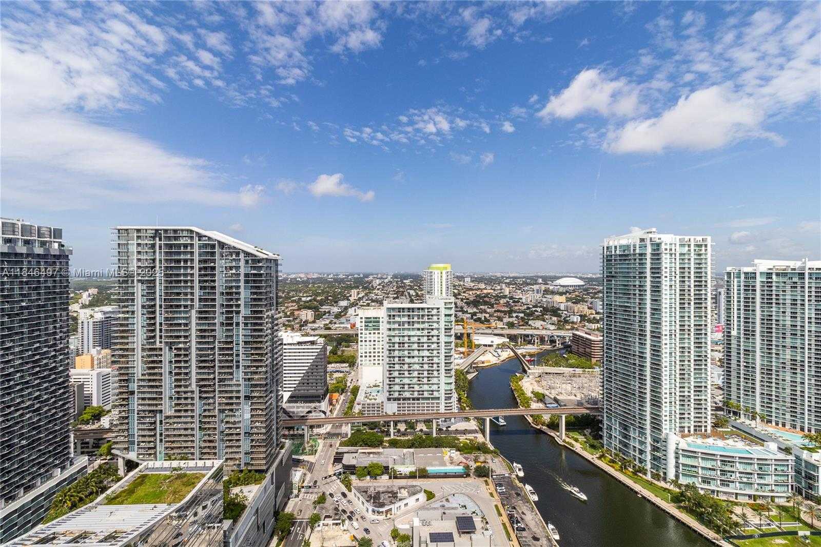 Small Image of 68 SOUTH EAST 6TH ST #4006, Miami Number 4