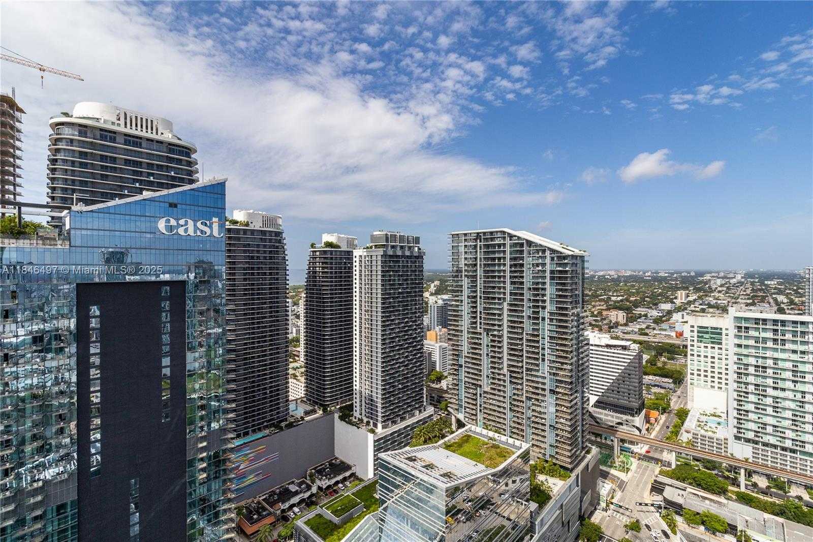 Small Image of 68 SOUTH EAST 6TH ST #4006, Miami Number 5