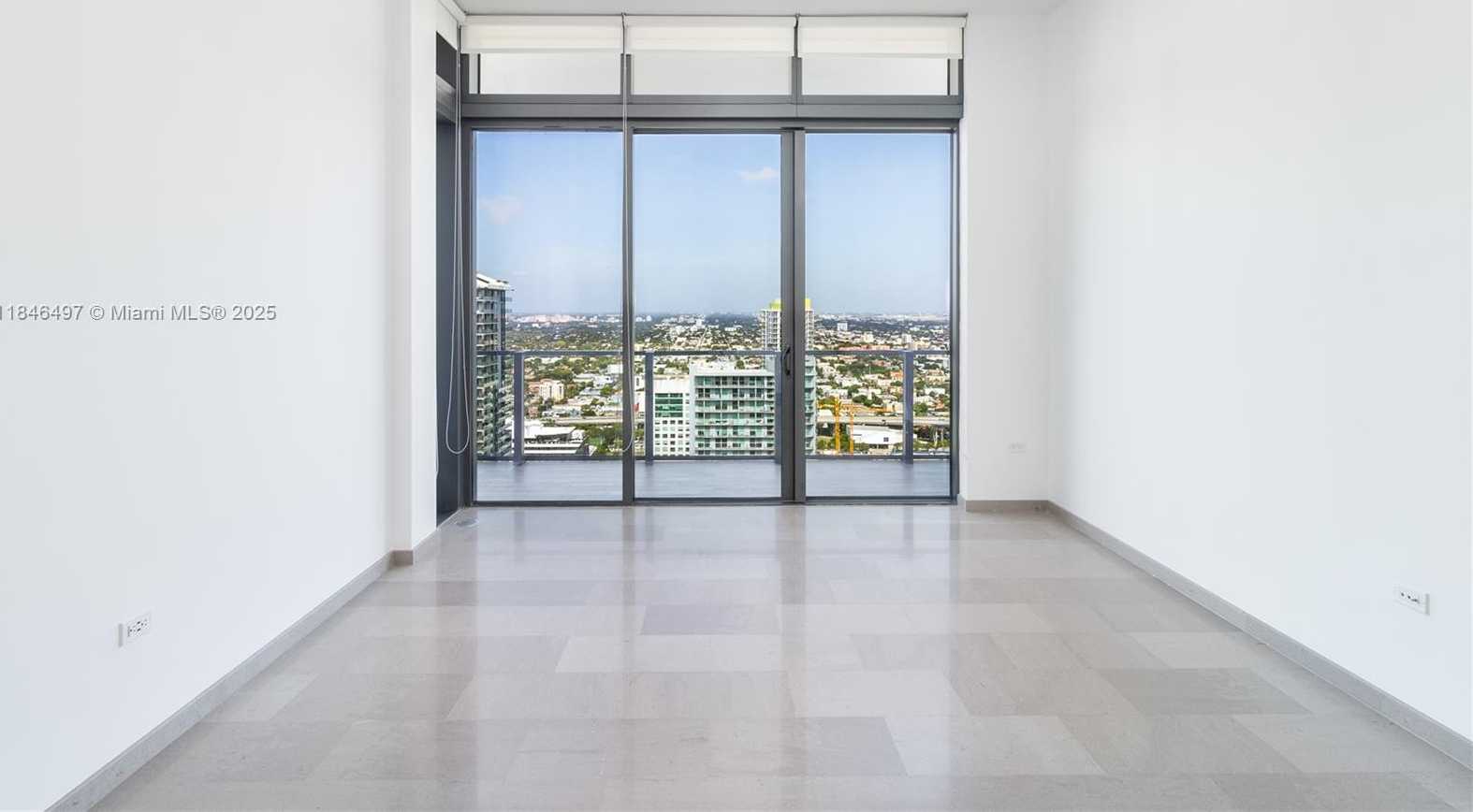 Small Image of 68 SOUTH EAST 6TH ST #4006, Miami Number 7
