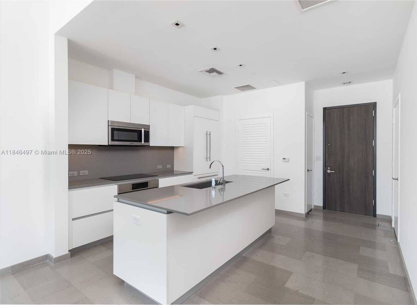 Small Image of 68 SOUTH EAST 6TH ST #4006, Miami Number 9