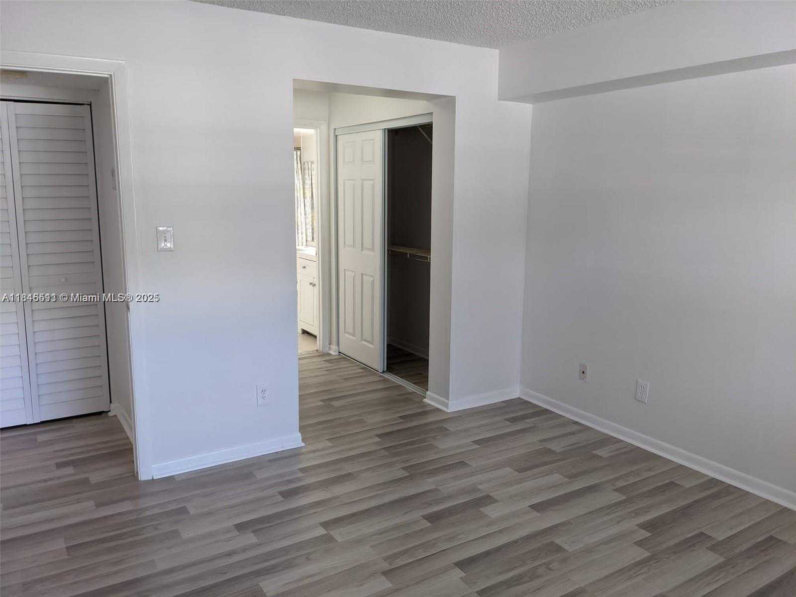 Small Image of 560 SOUTH PARK RD #13-7, Hollywood Number 7