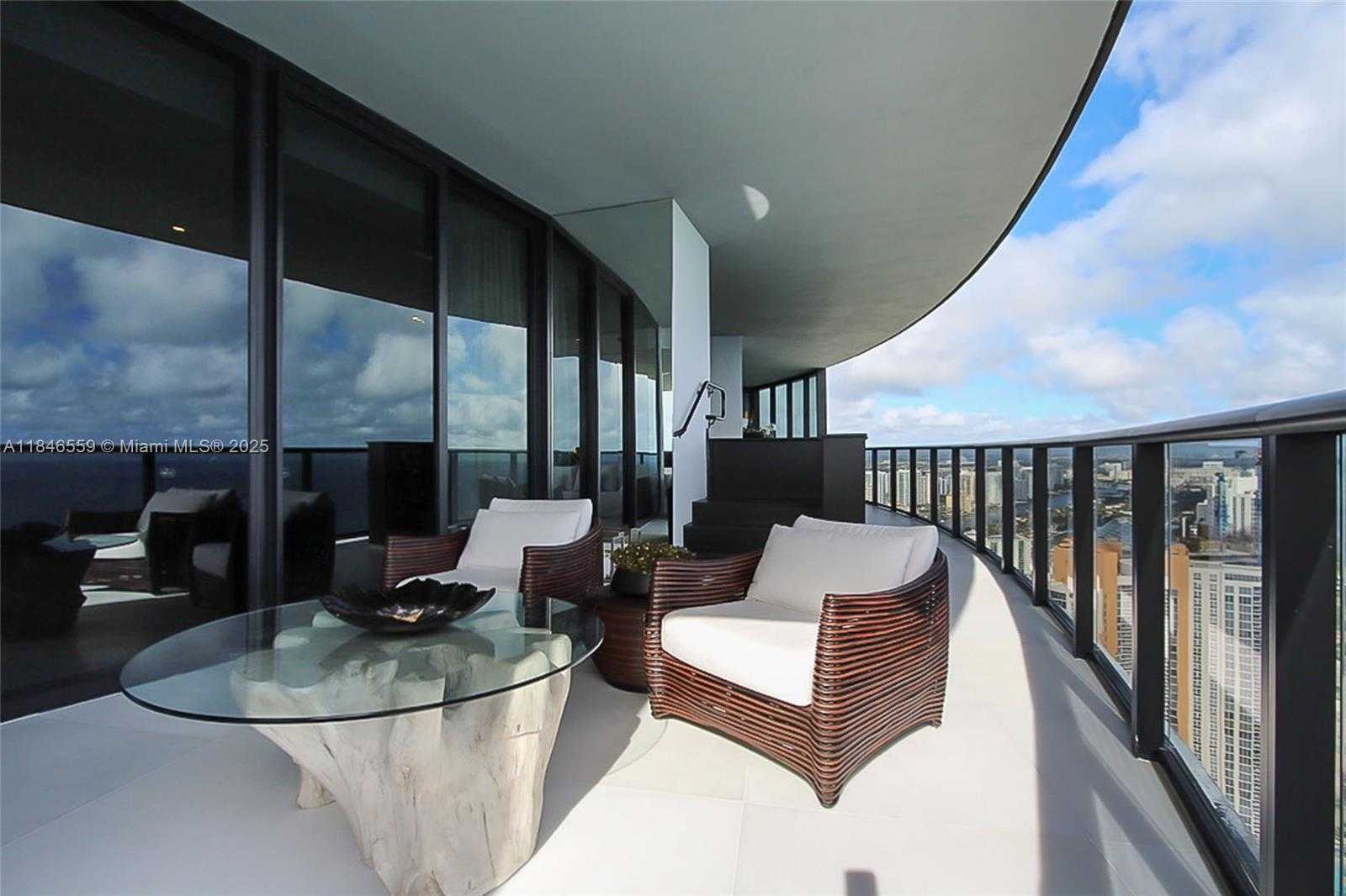 Small Image of 18555 COLLINS AVE #4605, Sunny Isles Beach Number 3
