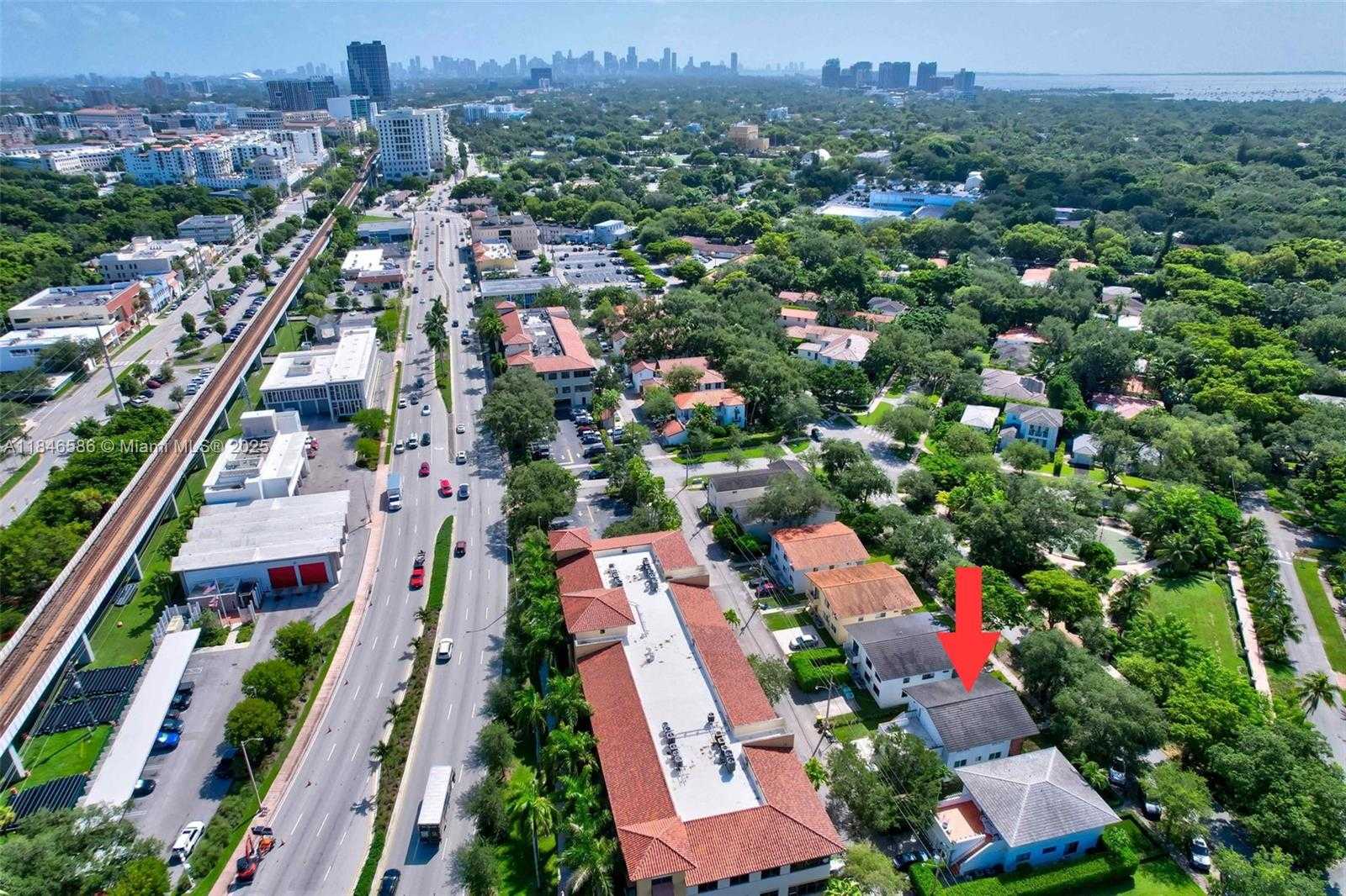 Small Image of 539 MENENDEZ AVE #539, Coral Gables Number 33