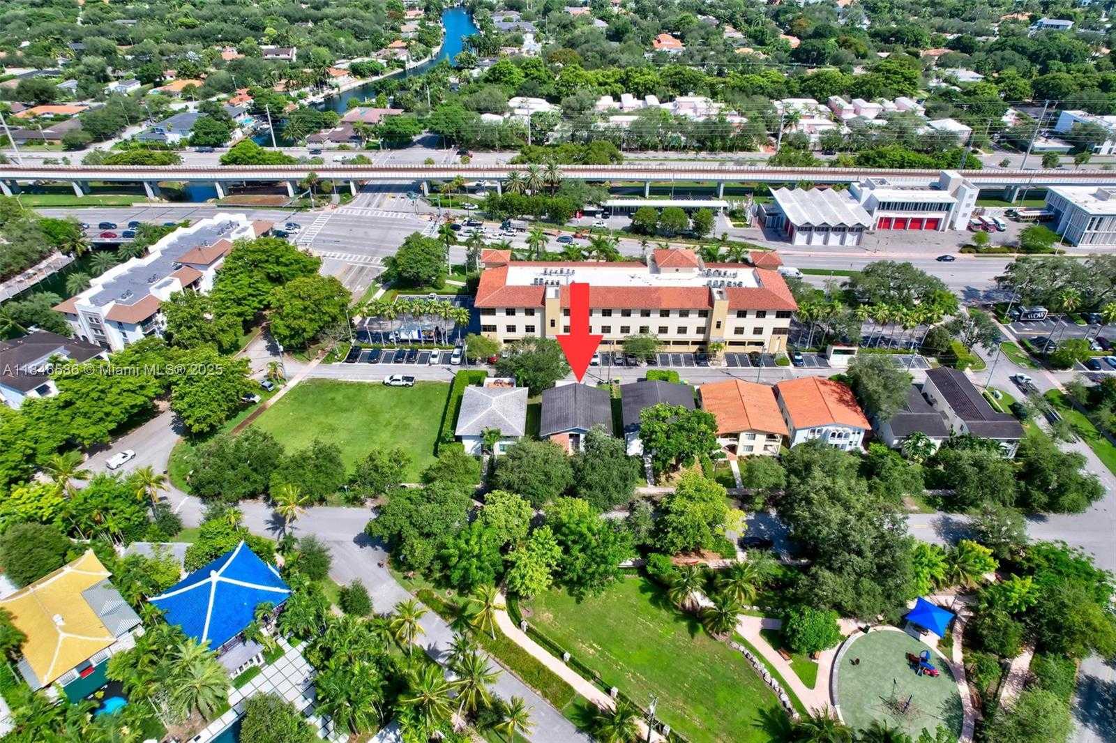 Small Image of 539 MENENDEZ AVE #539, Coral Gables Number 39