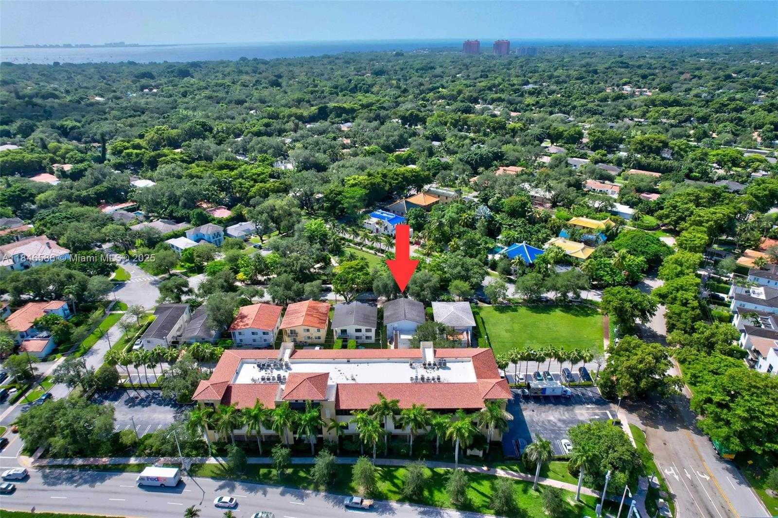 Small Image of 539 MENENDEZ AVE #539, Coral Gables Number 41