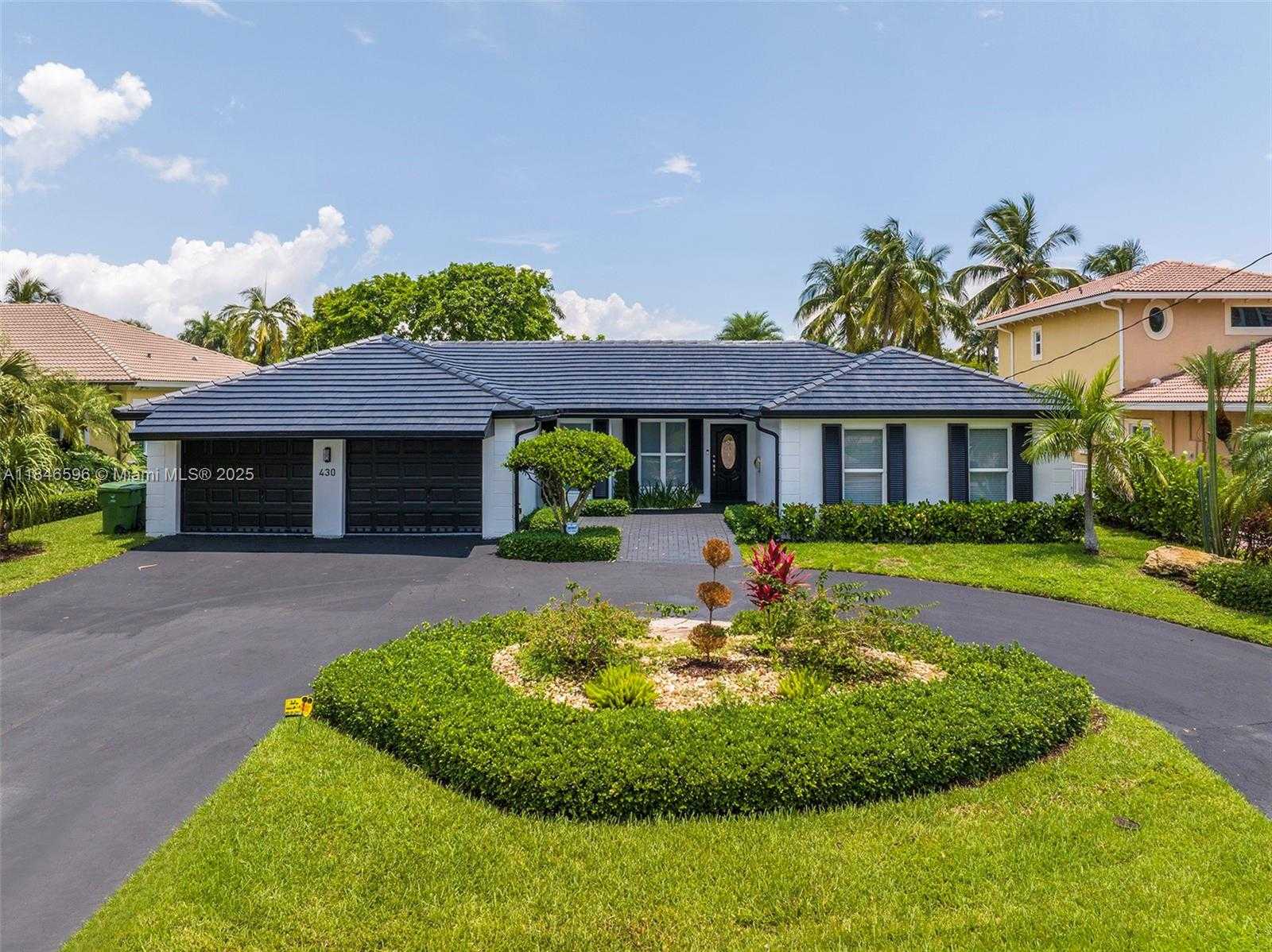 Small Image of 430 HOLIDAY DRIVE, Hallandale Beach Number 19