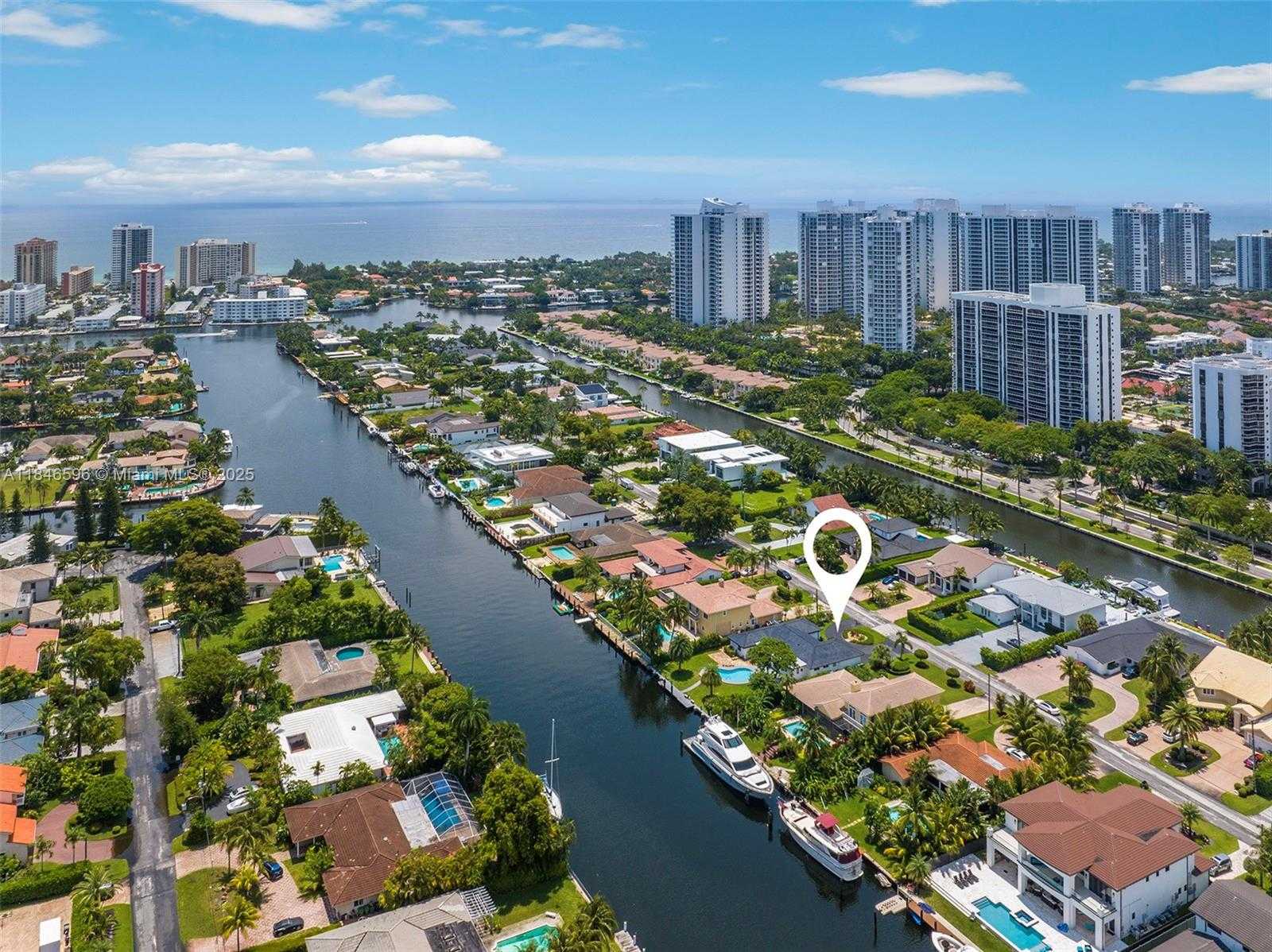 Small Image of 430 HOLIDAY DRIVE, Hallandale Beach Number 2