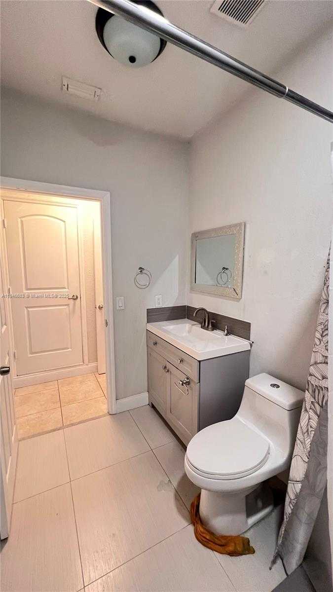 Small Image of 10911 SOUTH WEST 242ND ST #B, Homestead Number 11