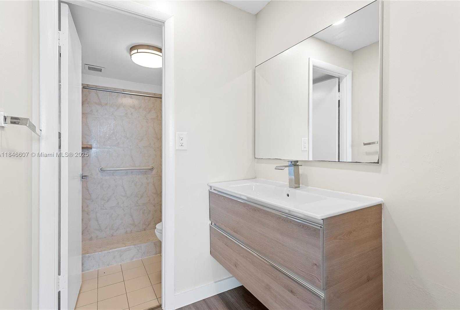 Small Image of 16710 NORTH EAST 9TH AVE #608, North Miami Beach Number 15