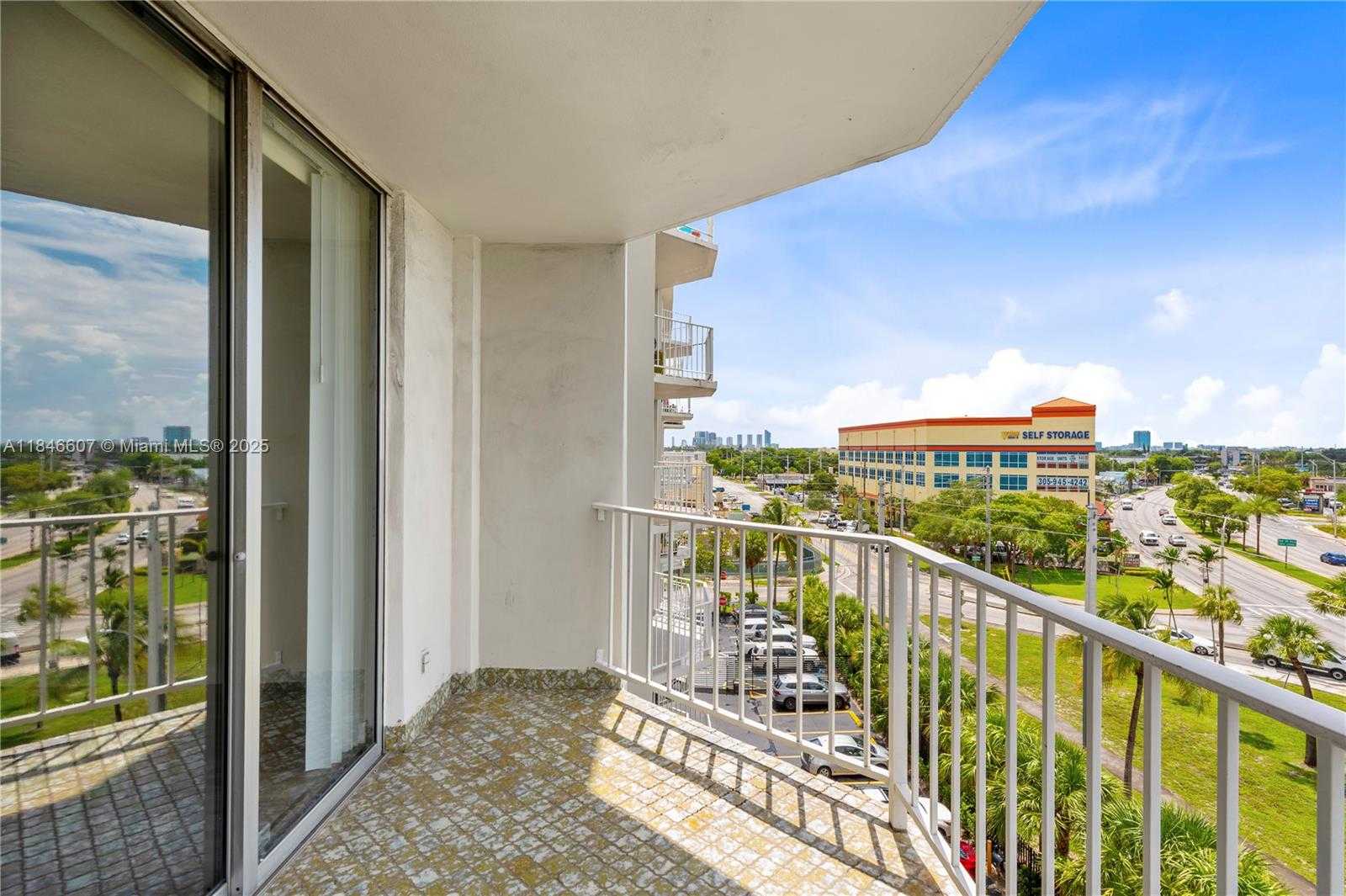 Small Image of 16710 NORTH EAST 9TH AVE #608, North Miami Beach Number 19