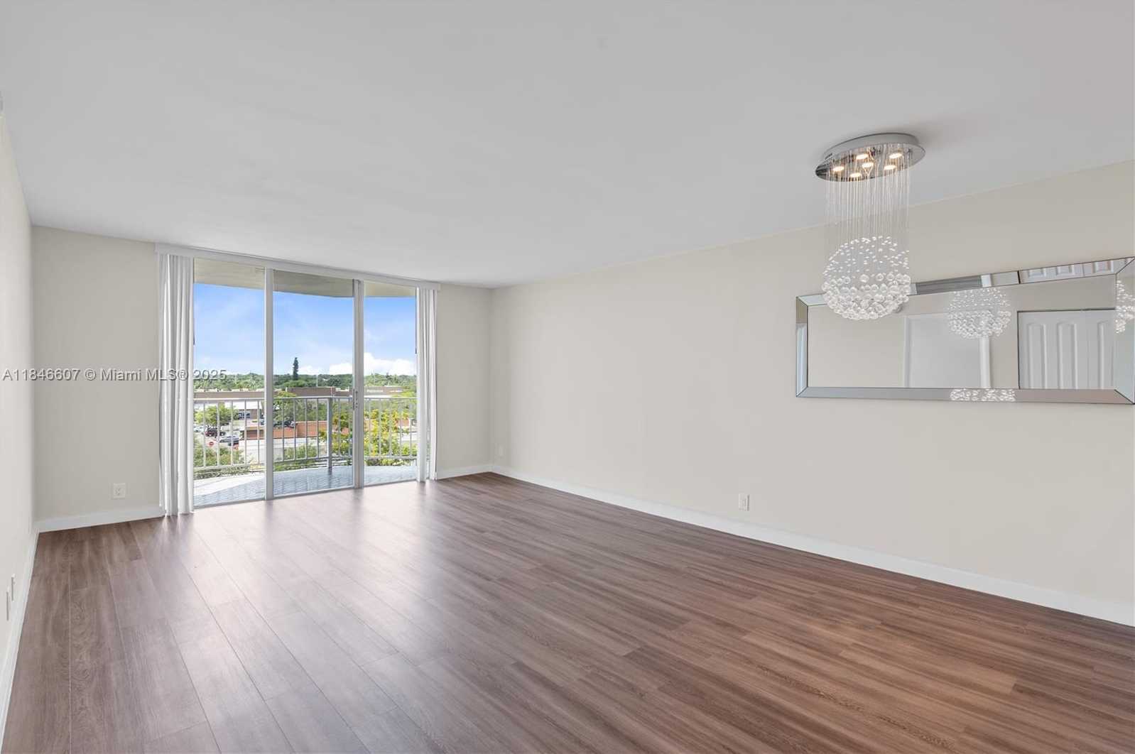 Small Image of 16710 NORTH EAST 9TH AVE #608, North Miami Beach Number 4