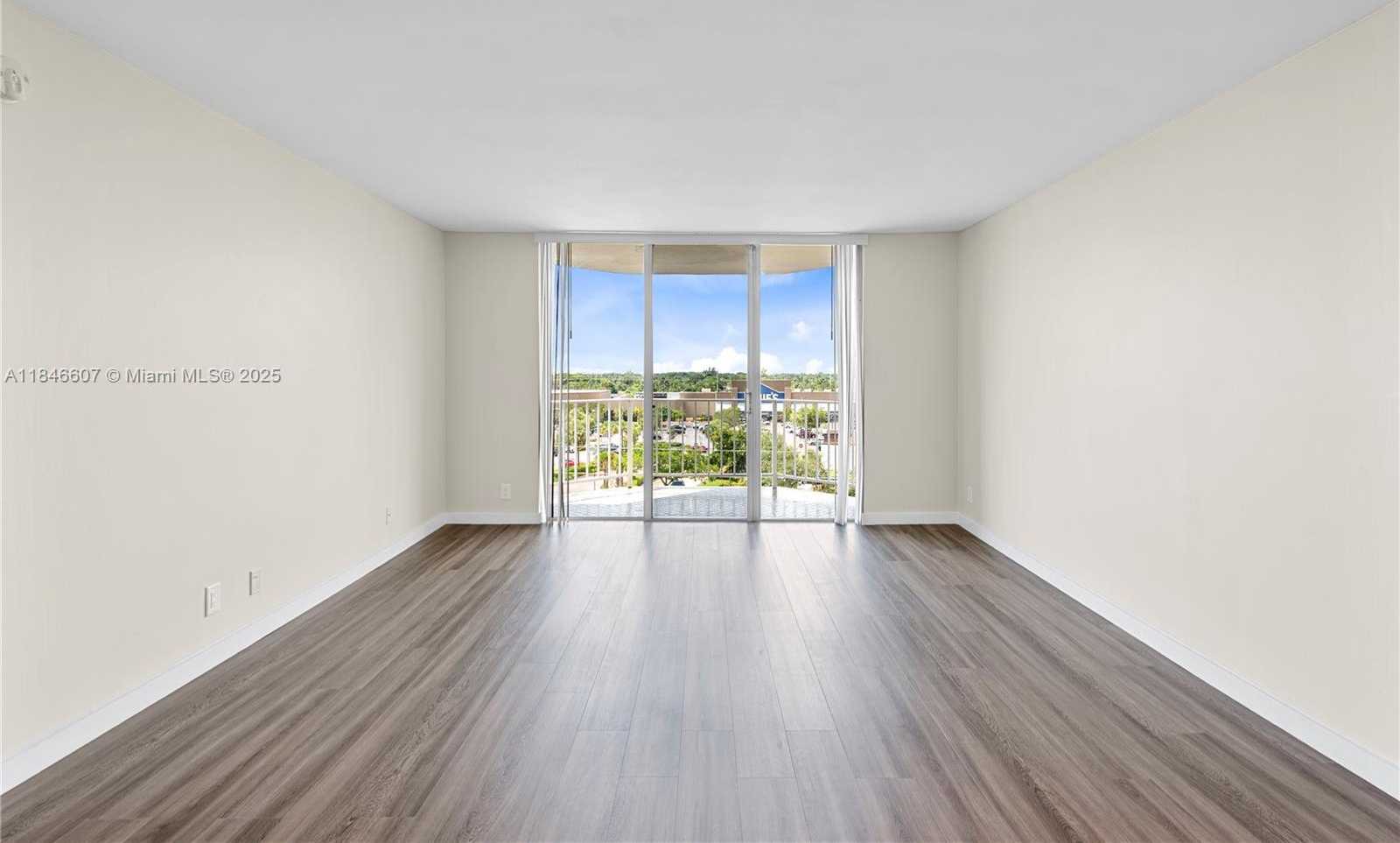 Small Image of 16710 NORTH EAST 9TH AVE #608, North Miami Beach Number 9