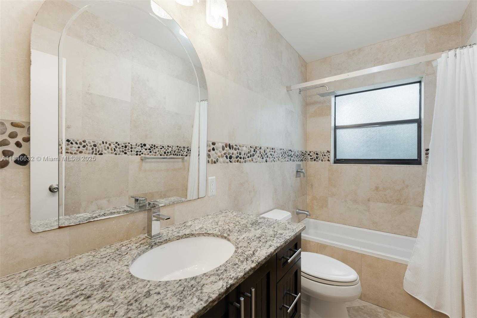 Small Image of 7920 SOUTH WEST 132ND ST, Pinecrest Number 16