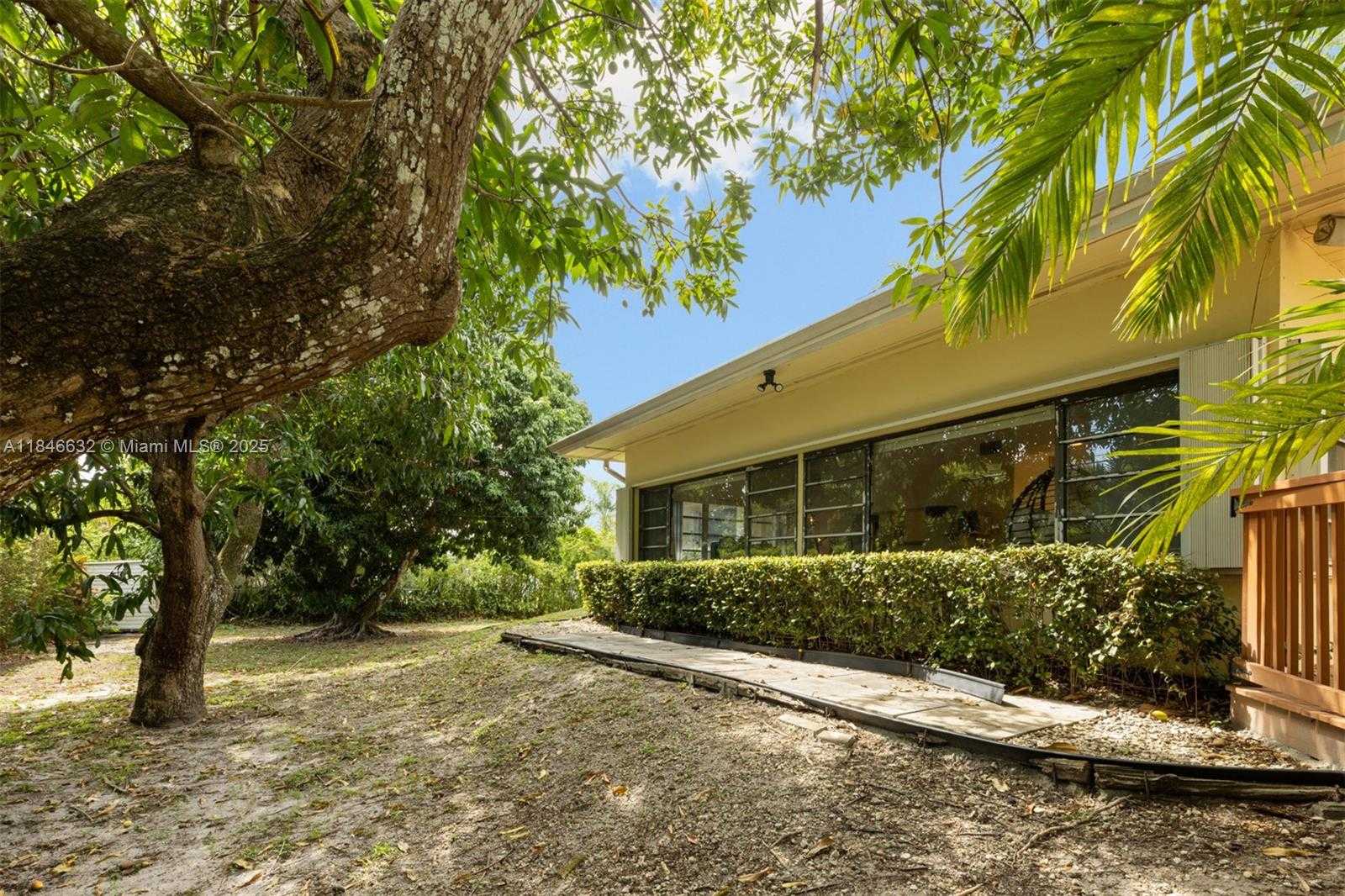 Small Image of 7920 SOUTH WEST 132ND ST, Pinecrest Number 23