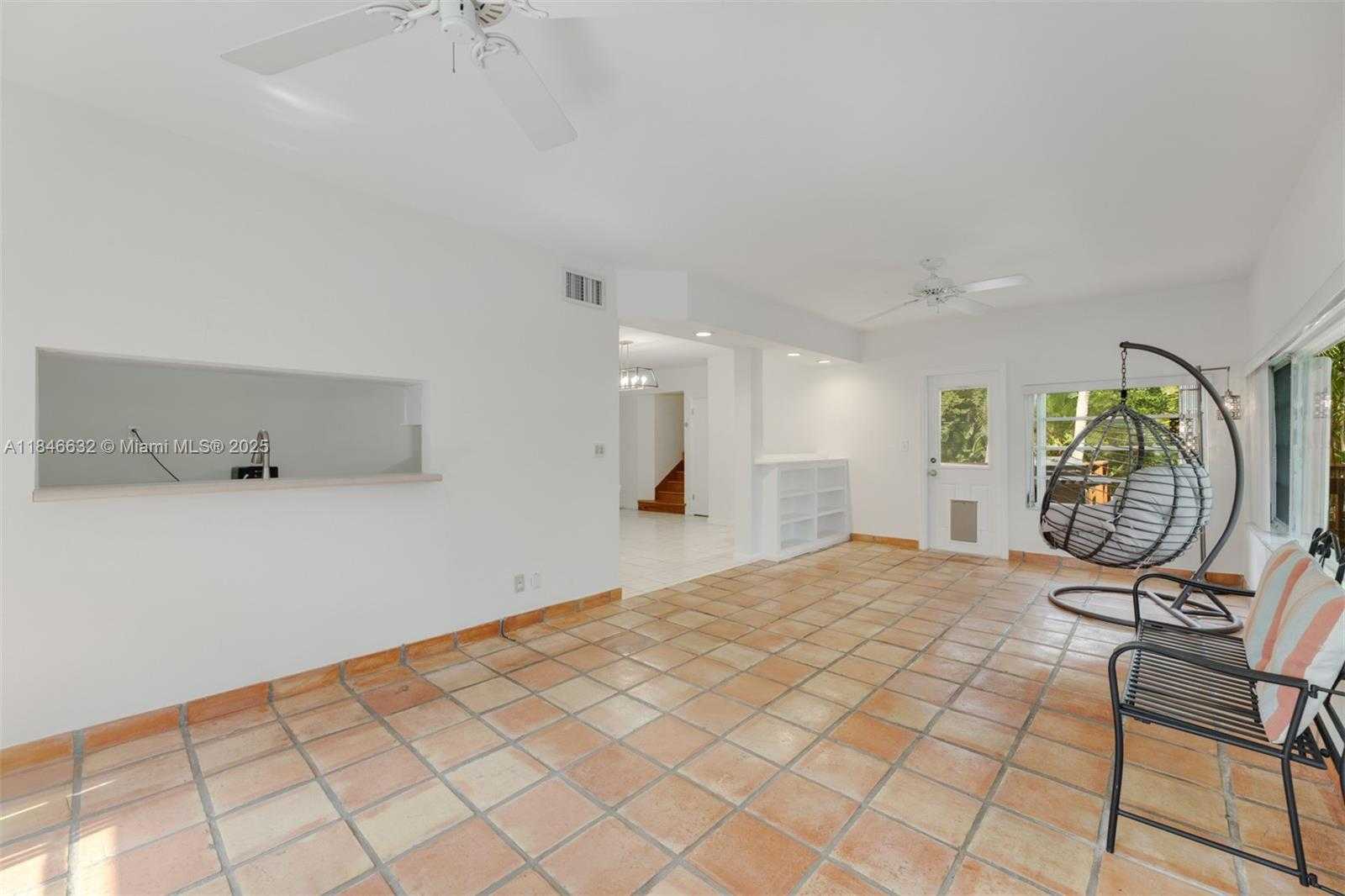 Small Image of 7920 SOUTH WEST 132ND ST, Pinecrest Number 9