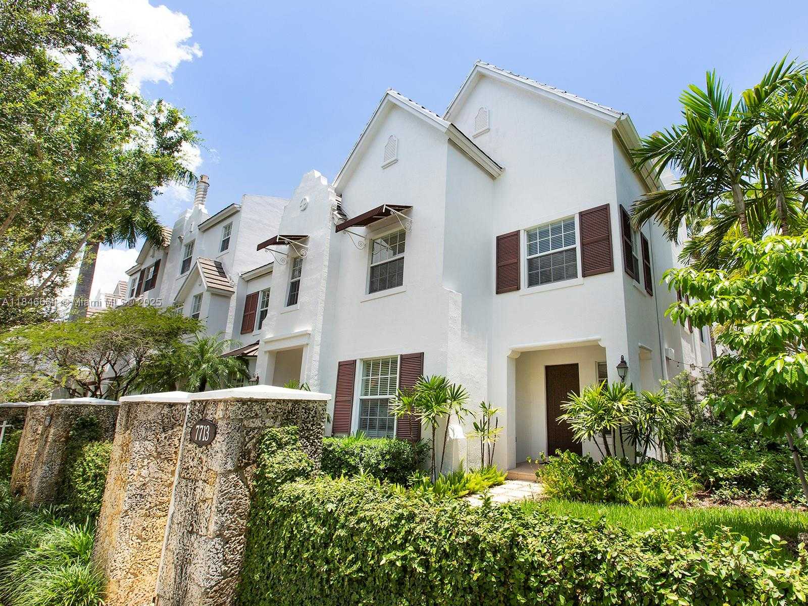 Small Image of 7713 SOUTH WEST 54TH CT, Miami Number 2