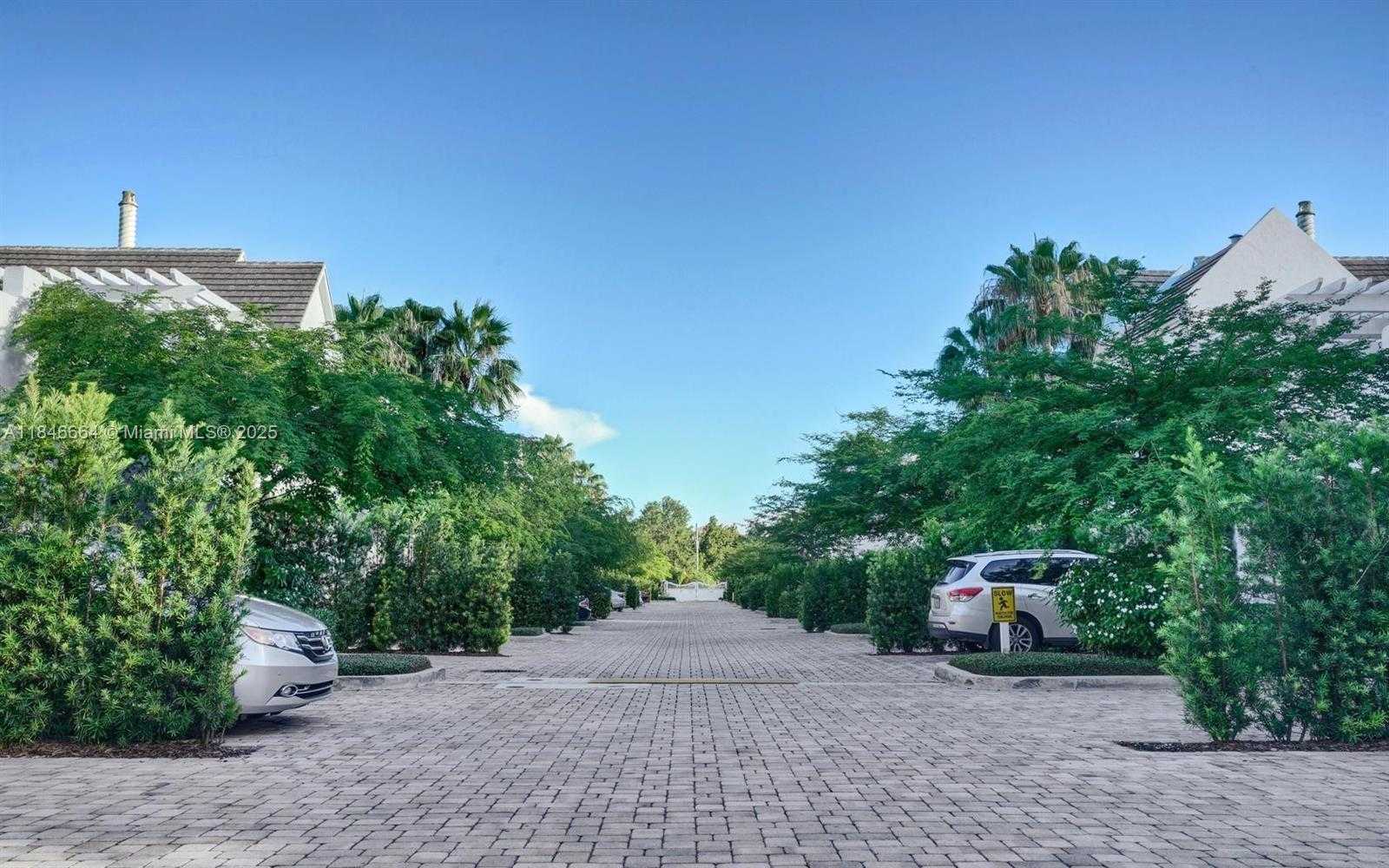 Small Image of 7713 SOUTH WEST 54TH CT, Miami Number 23