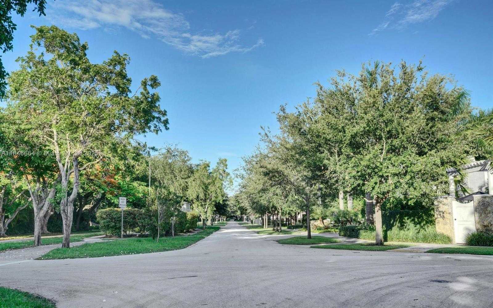 Small Image of 7713 SOUTH WEST 54TH CT, Miami Number 24