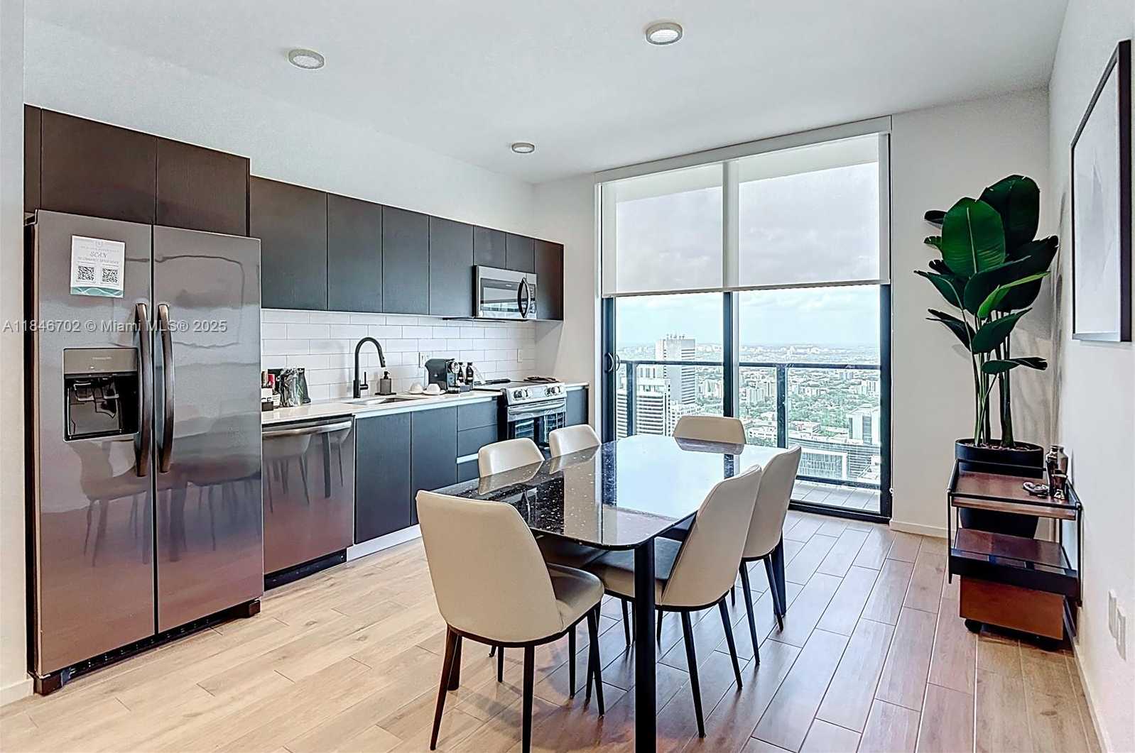 Small Image of 398 NORTH EAST 5TH ST #4401, Miami Number 14